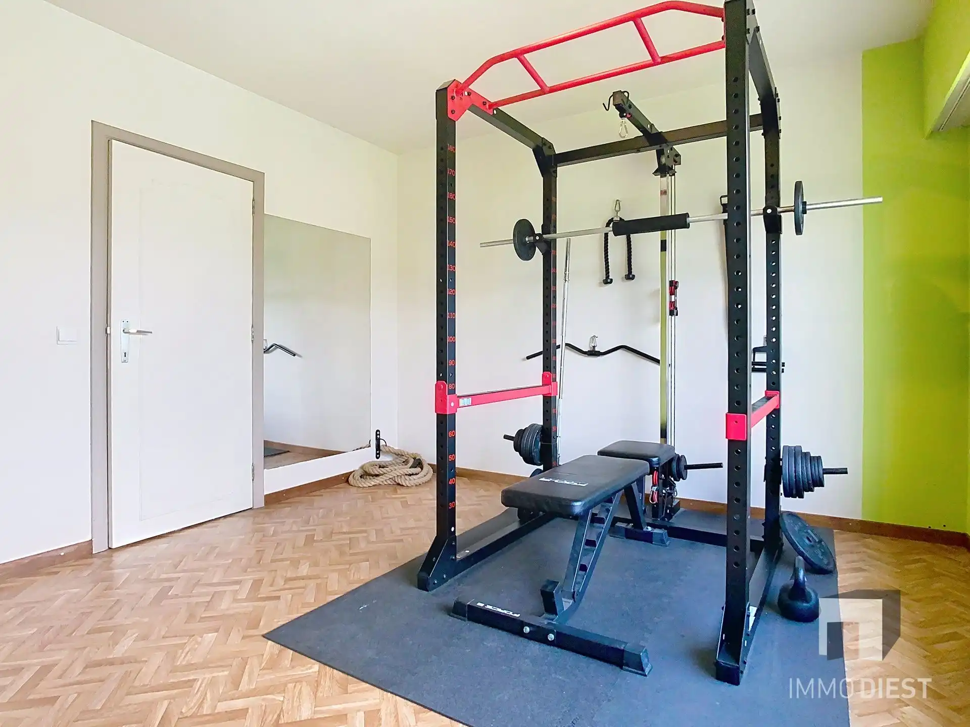 Gelijkvloerse instapklare woning met grote tuin op ca. 39a foto 18