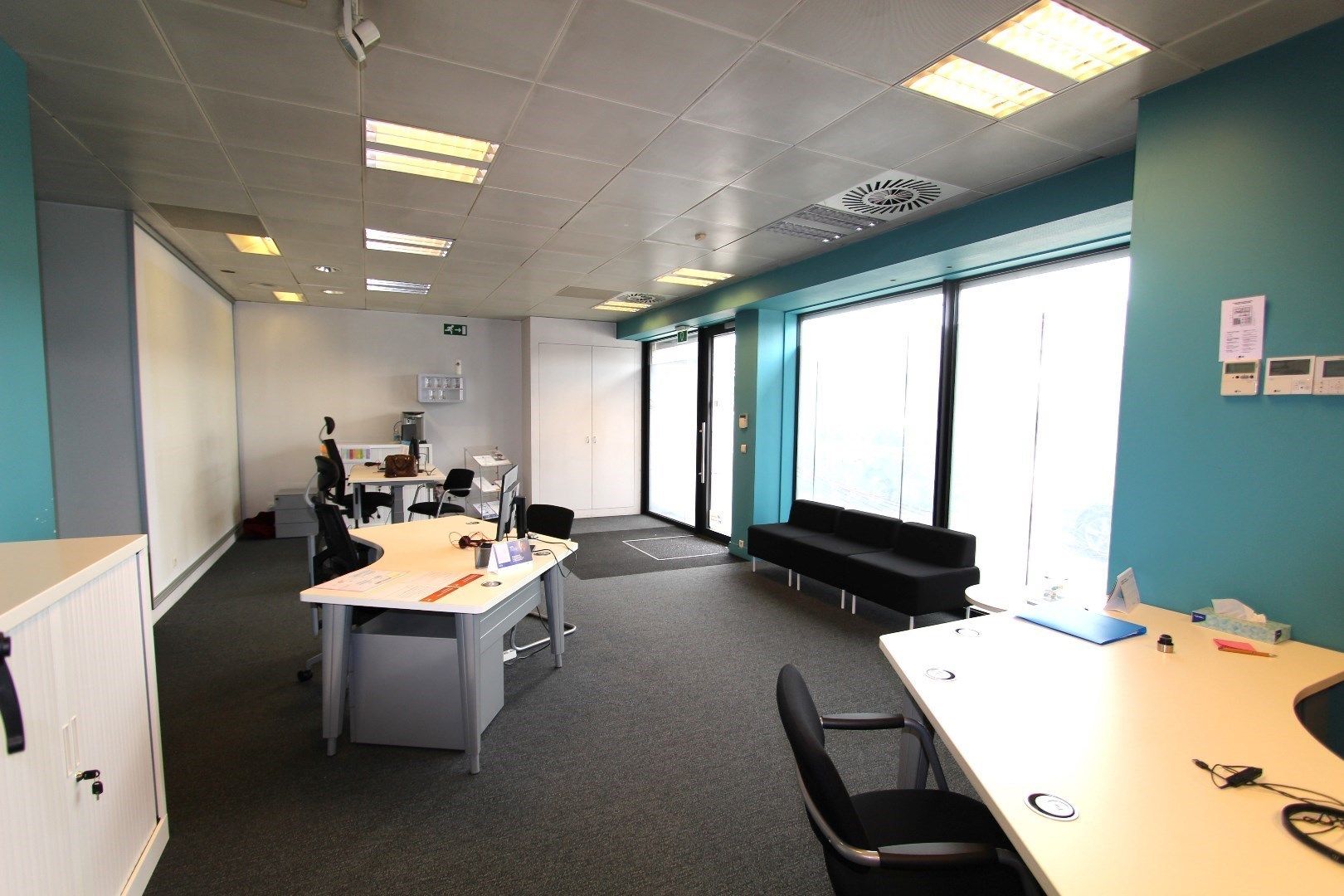 UITSTEKEND GELEGEN HANDELSPAND - MODERN INGERICHT EN INSTAPKLAAR foto 6