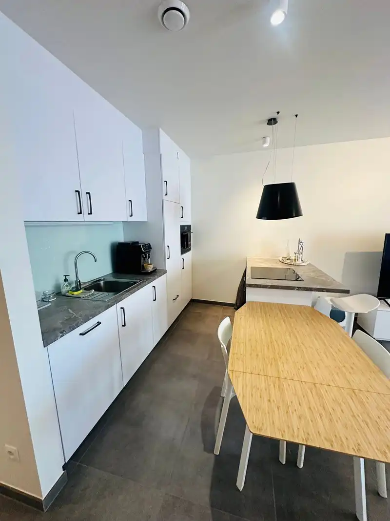 Modern nieuwbouw appartement te Nieuwerkerken foto 7