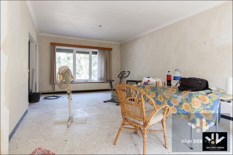 RUIME TE RENOVEREN WONING MET POTENTIEEL foto 9