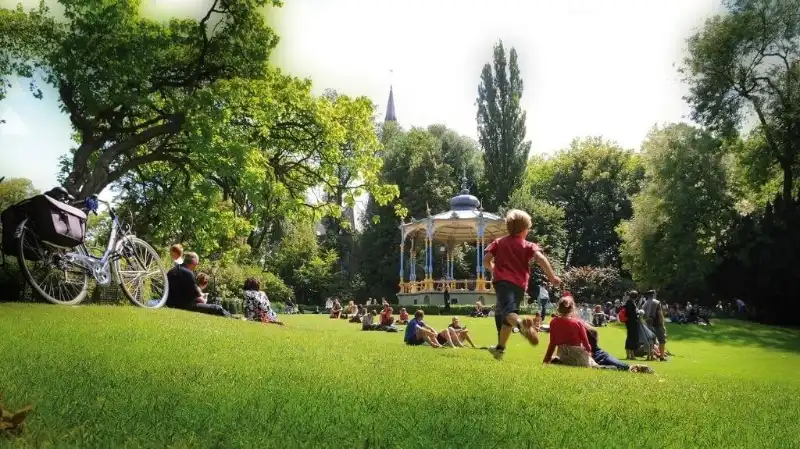Volledig vernieuwd 1-slaapkamerappartement te huur in Brugge foto 9