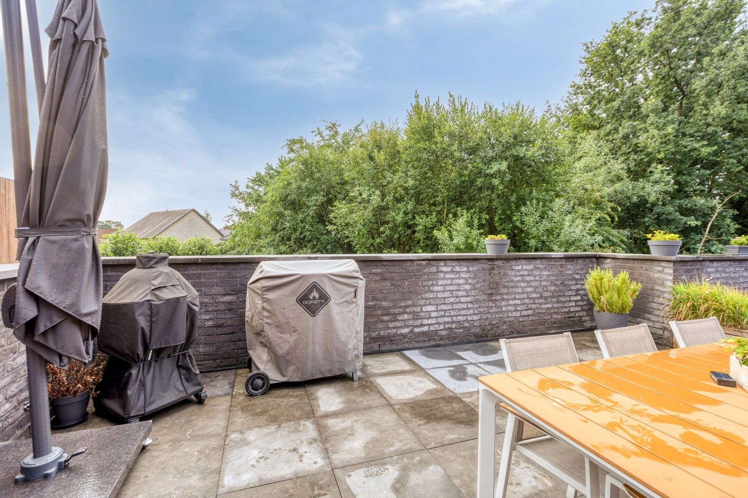 Instapklare en lichtrijke duplex met terras, garage én drie slaapkamers foto 24