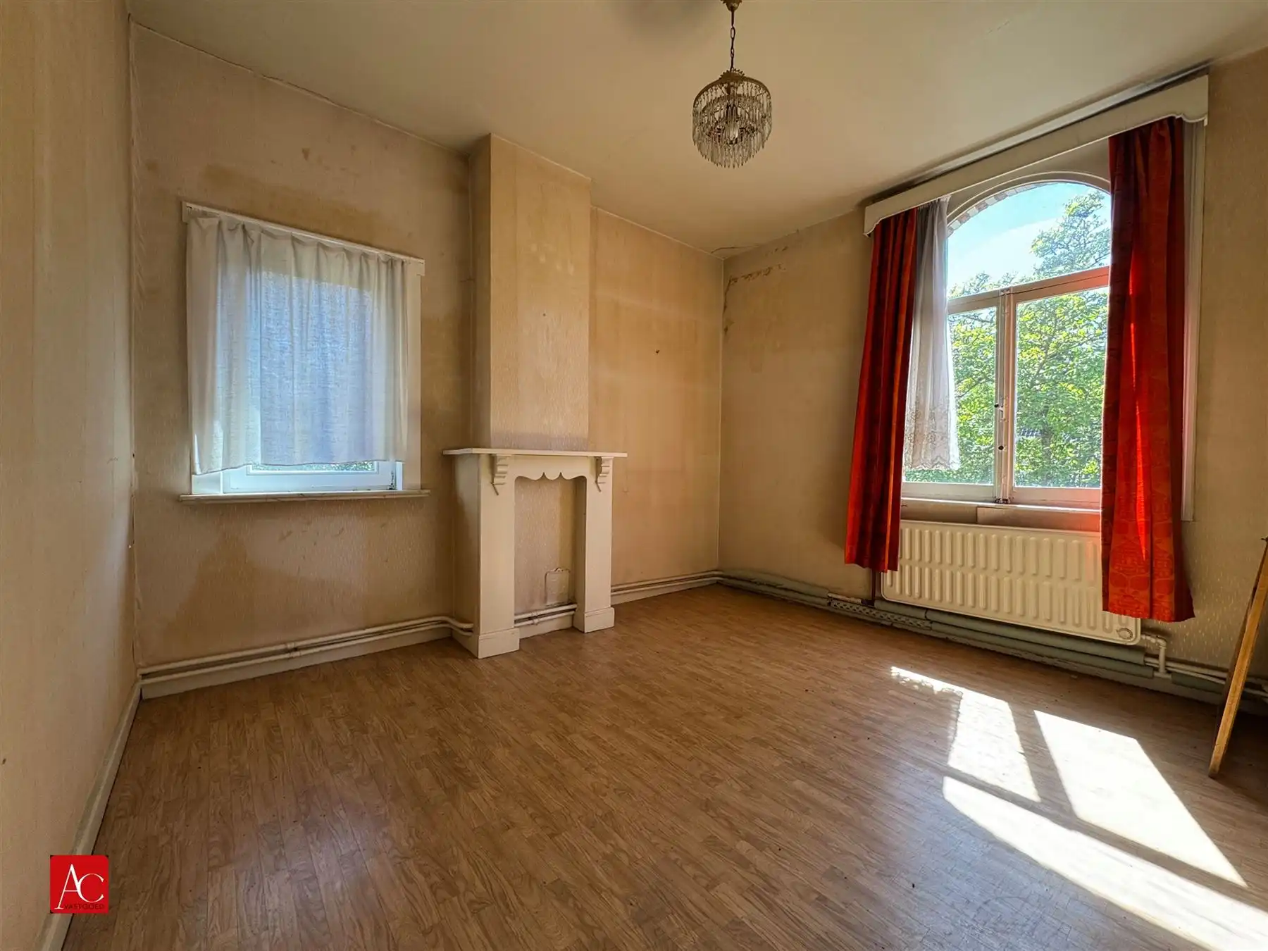 Renovatiewoning op ruim perceel of projectgrond foto 19