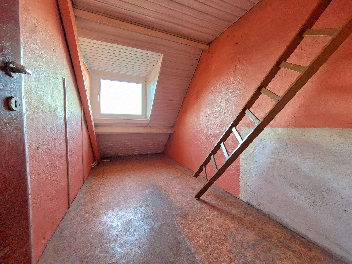 Ruime woning op de rand van Brugge foto 11