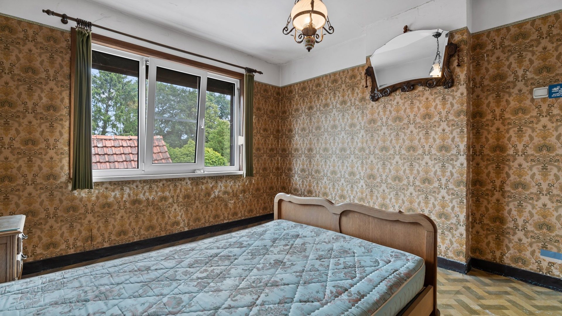 Te renoveren woning met potentieel in Hechtel-Eksel foto 14