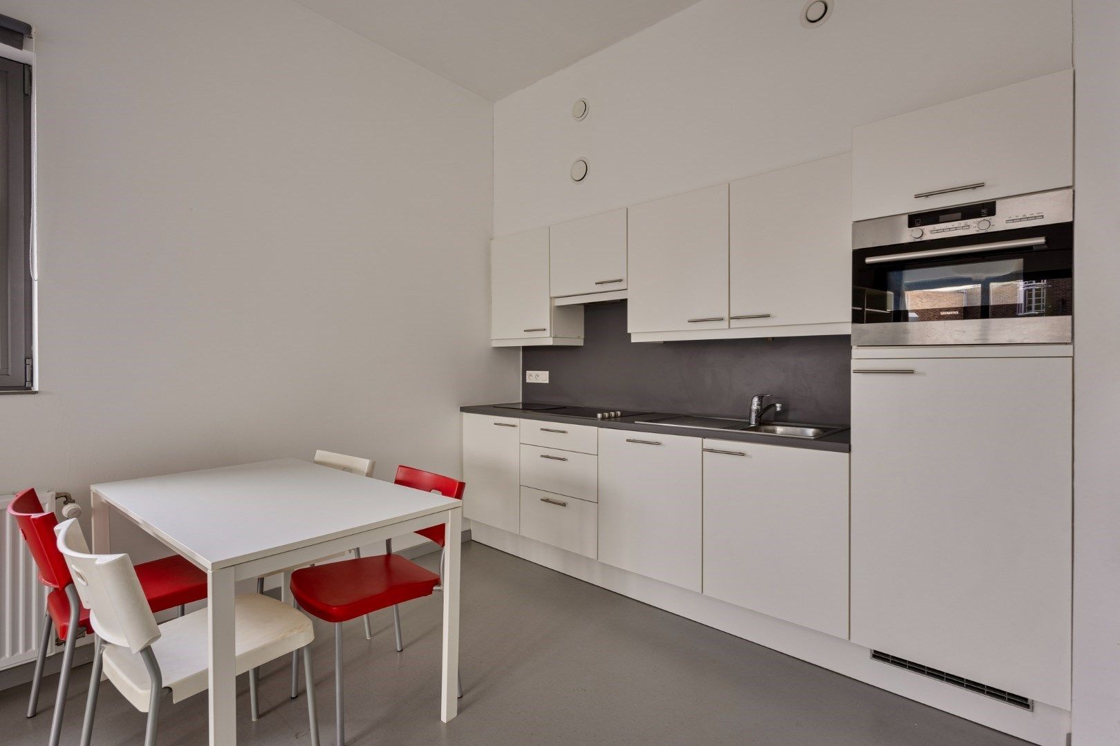 Charmante, lichtrijke studio in Leuven centrum - opp. 48m² - EPC 79 kWh/m² foto 10