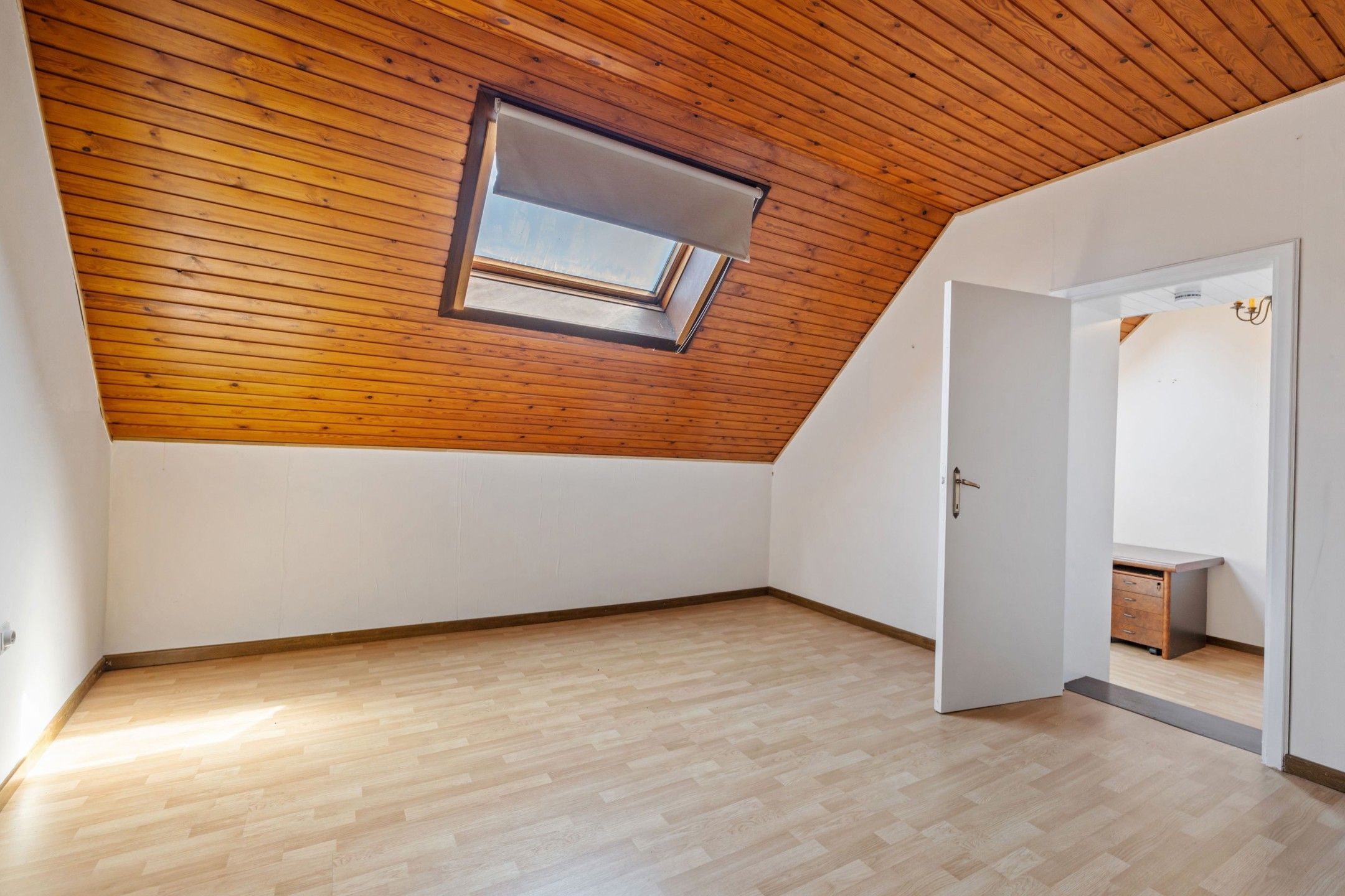 Ruime woning met garage + atelier + (bouw) grond op 9a 30ca foto 14