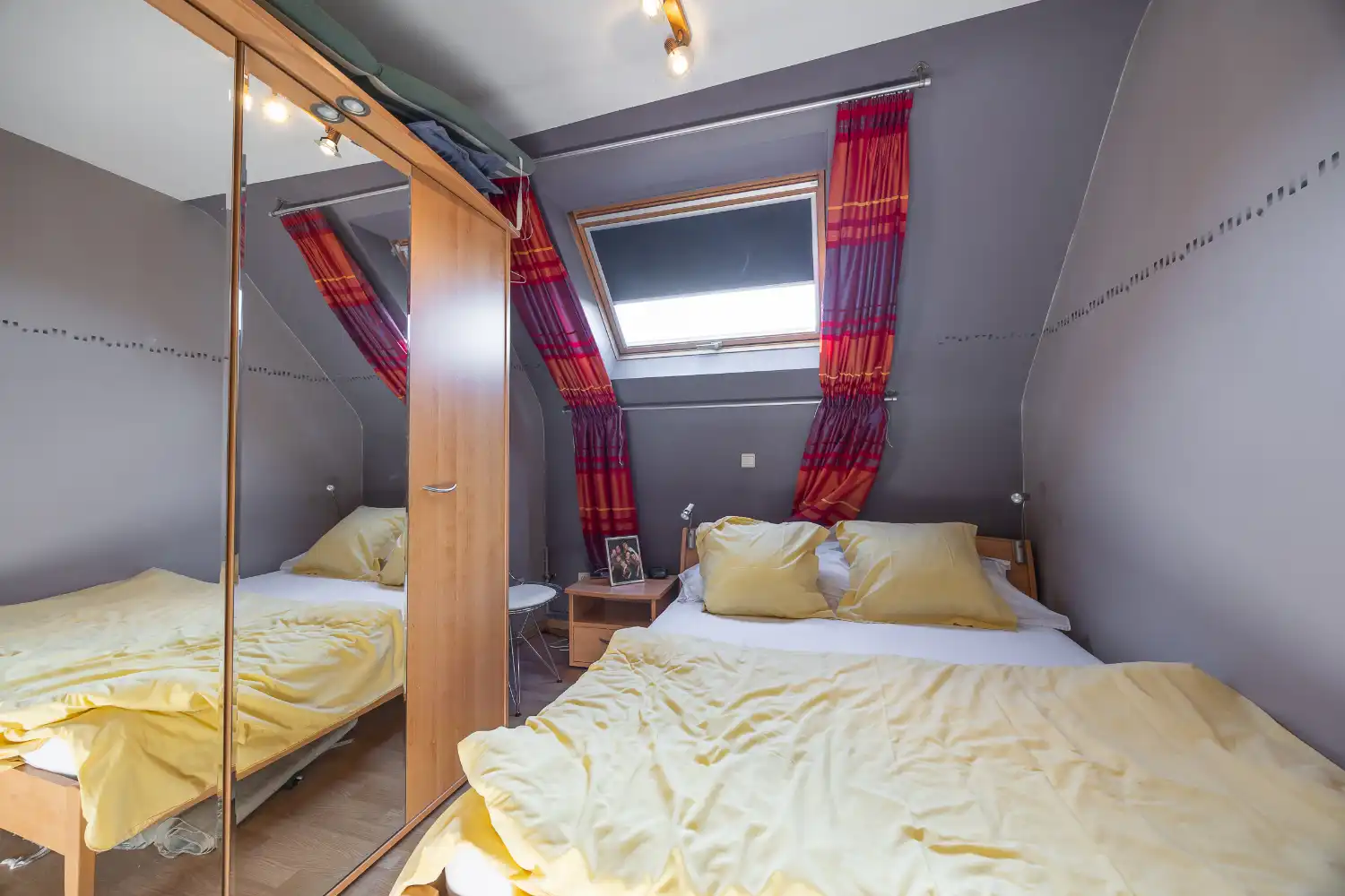 2-slaapkamer appartement met ruim terras foto 12