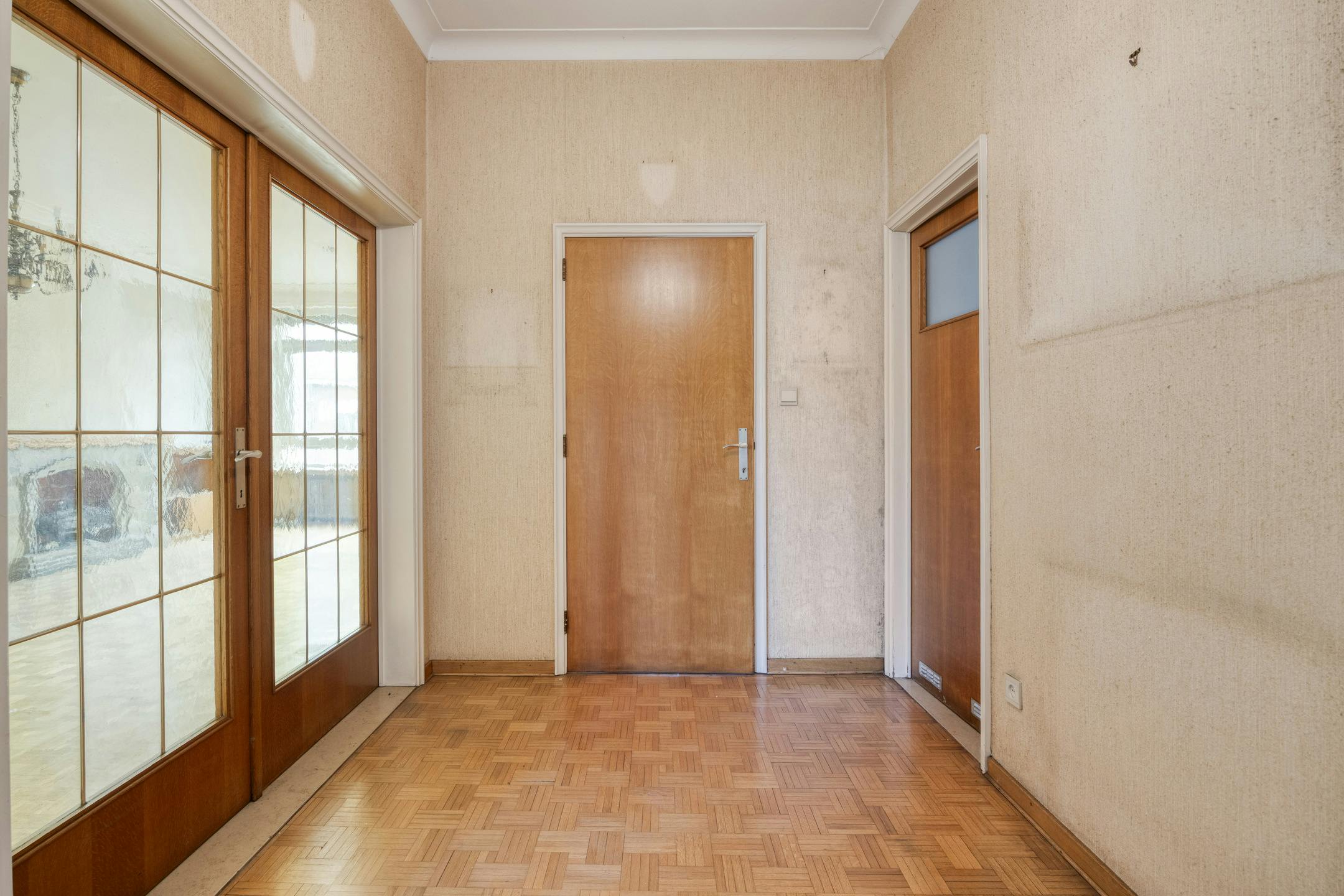 Te renoveren opbrengsteigendom met 3 appartementen en handelspand in Antwerpen foto 30