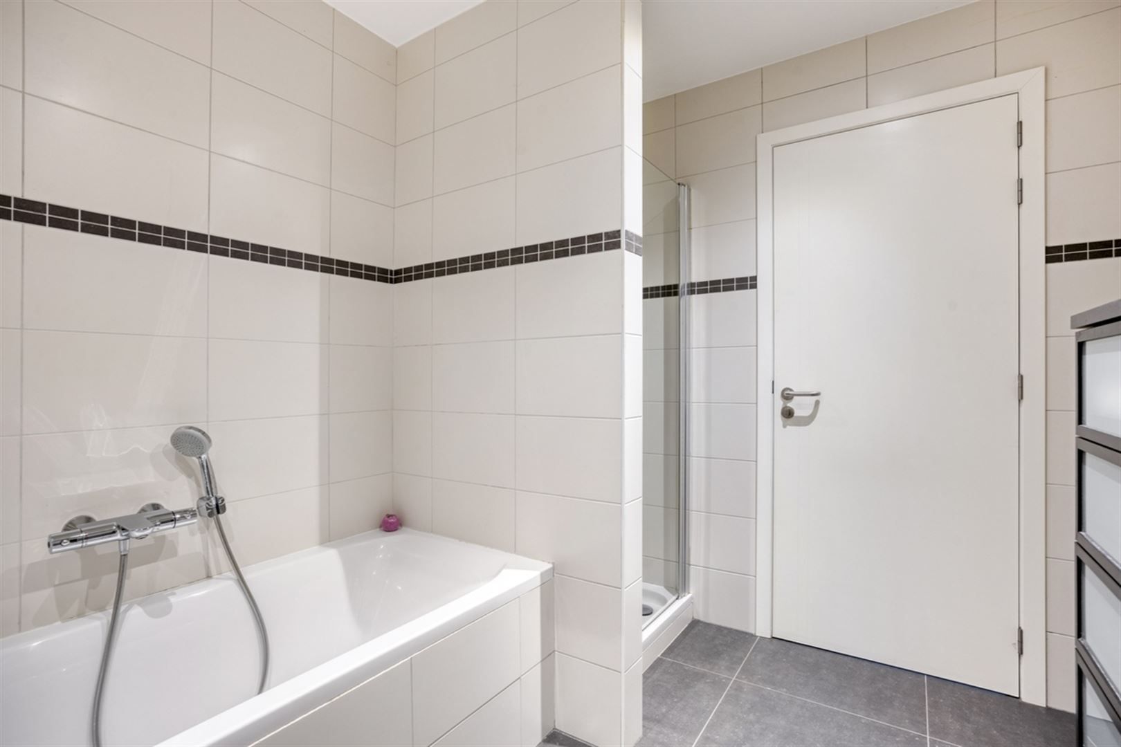 TE KOOP: Ruim appartement met tuin te Heusden-Zolder!  foto 9