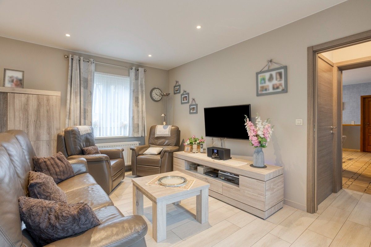 Zeer ruime villa van ca. 475m² - 6 kamers - 3 badkamers (mogelijks kangoeroewoning) nabij centrum Overijse foto 6