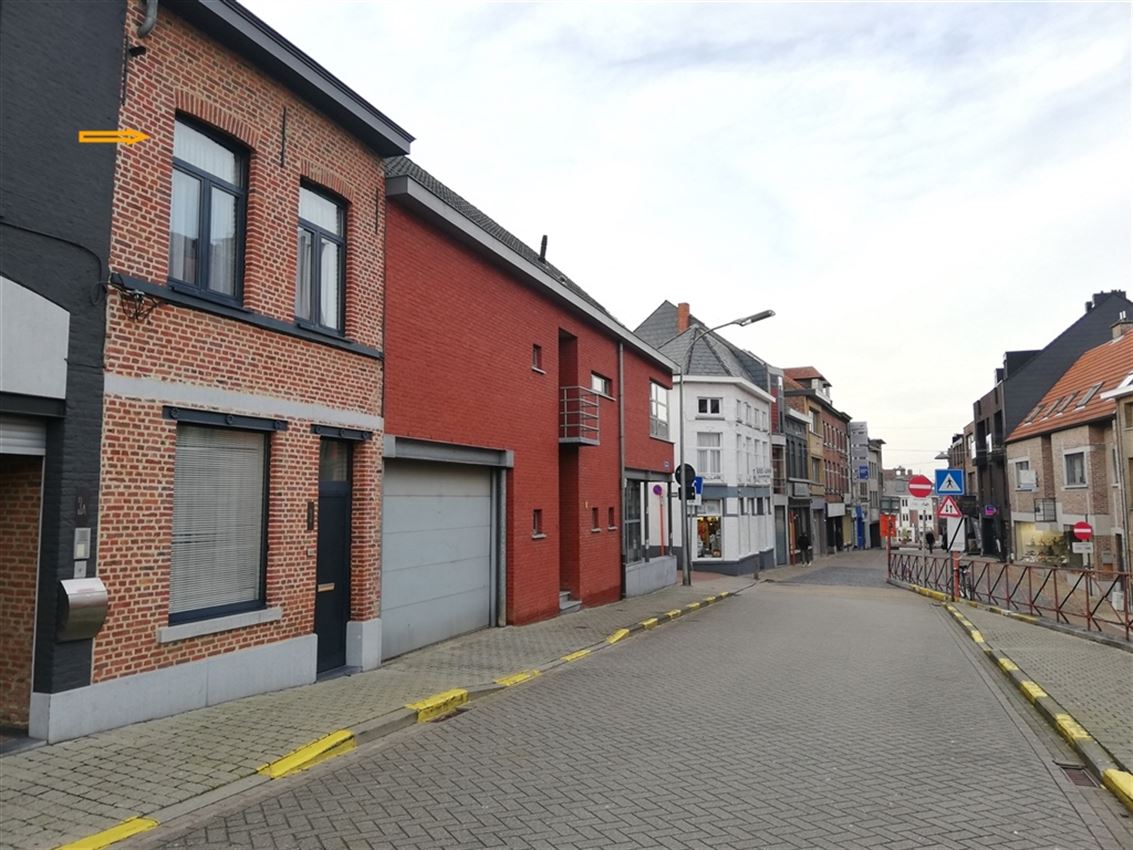 Gezellige stadswoning met 1 slpk. temidden centrum foto {{pictureIndex}}