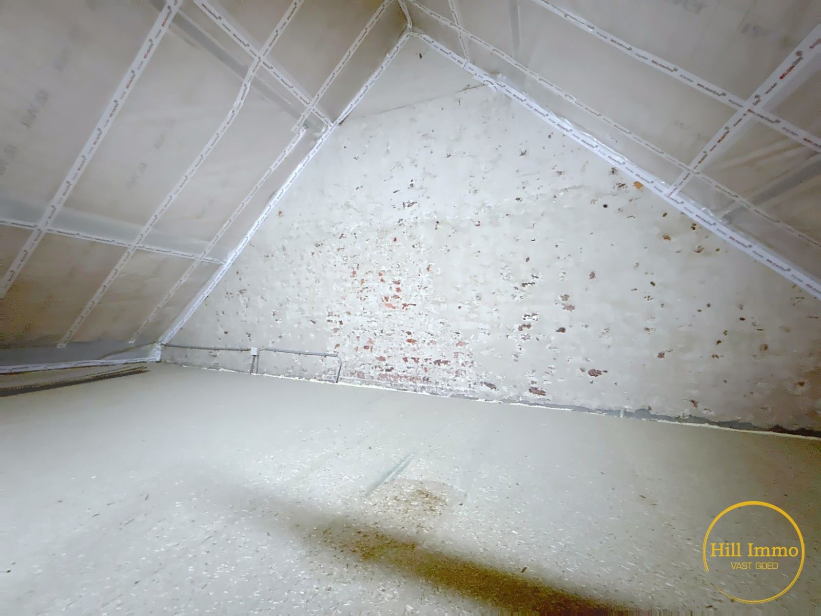 Te huur: Rustig gelegen halfopen woning met prachtig uitzicht foto 8