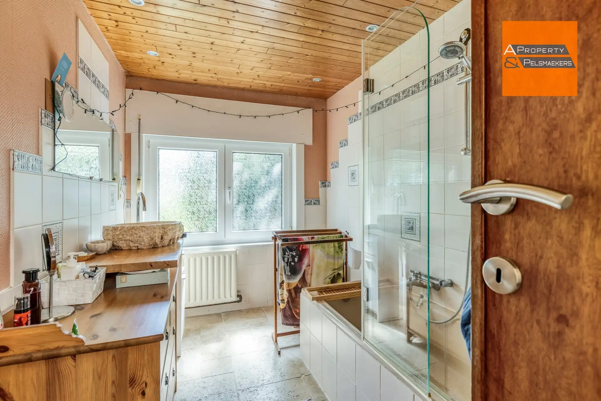Ontdek deze charmante open bebouwing met prachtige tuin, rustig gelegen in Wezemaal. foto 8