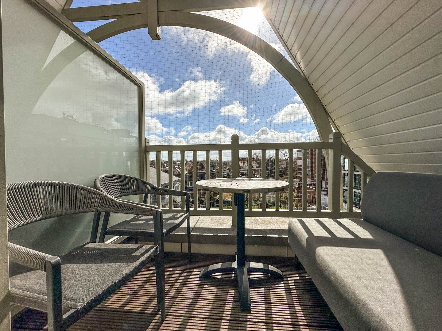 Zonnig duplex appartement nabij Zeedijk en winkels. foto 5