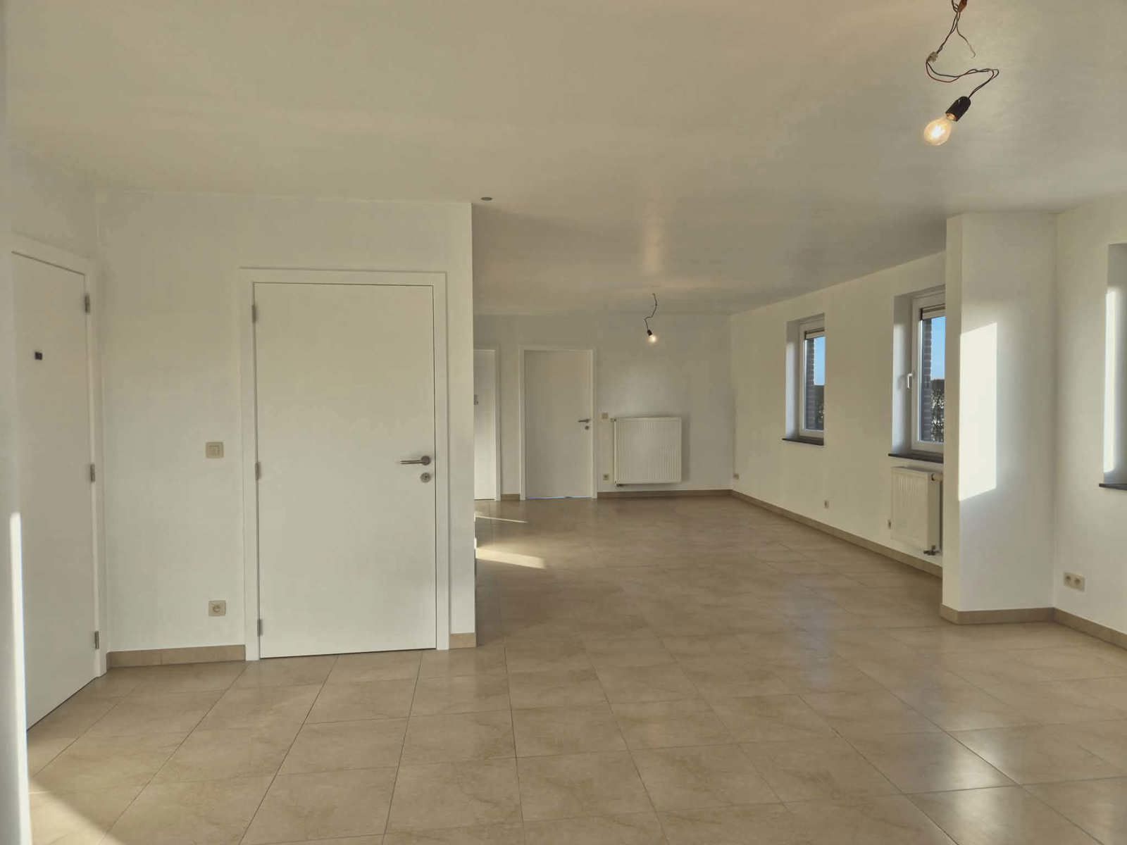 Gelijkvloers appartement met 2 slaapkamers en garage foto 4