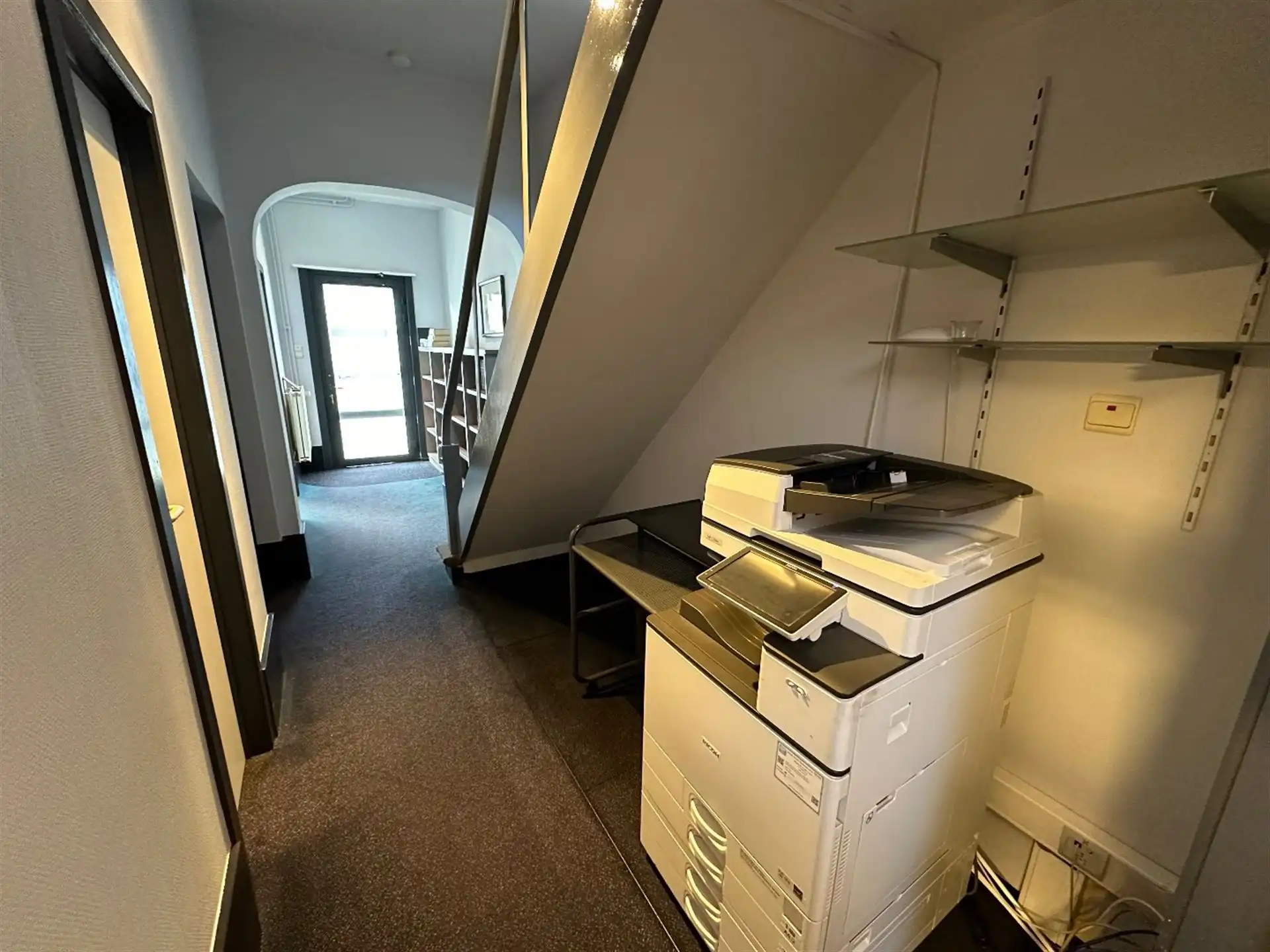 Ruim kantoor met een oppervlakte van 160 m² op een TOP ligging te Lier. foto 6