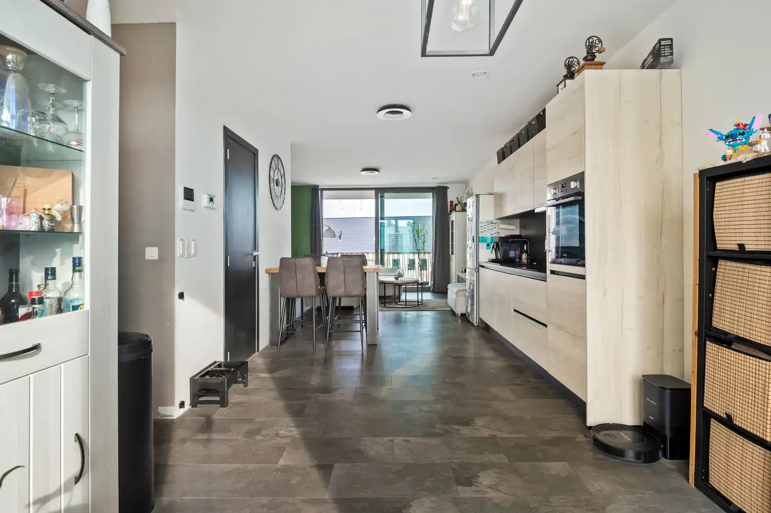 Modern appartement met 2 slaapkamers en terras op toplocatie in Lier! foto 8