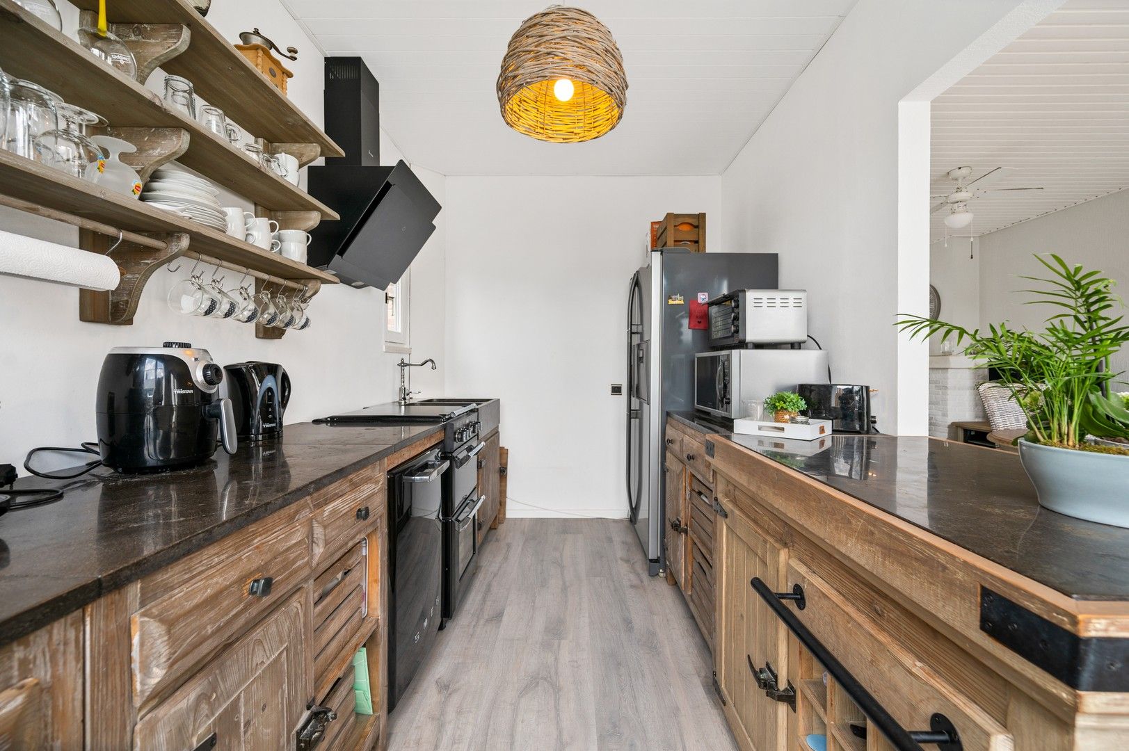 Ruime halfopen tweewoonst met veel mogelijkheden! foto 17