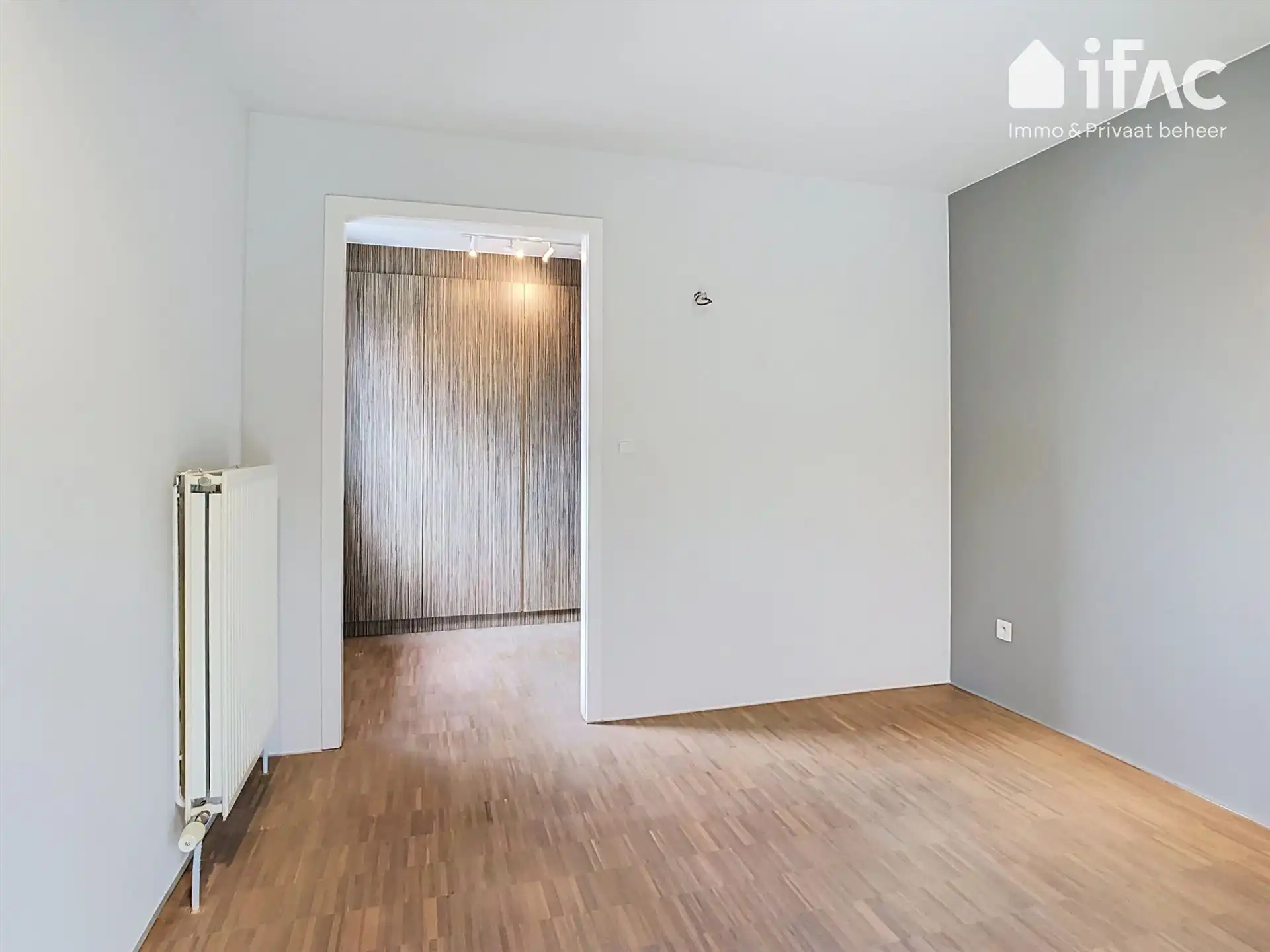 Mooi afgewerkte woning voorzien van zonnepanelen foto 20