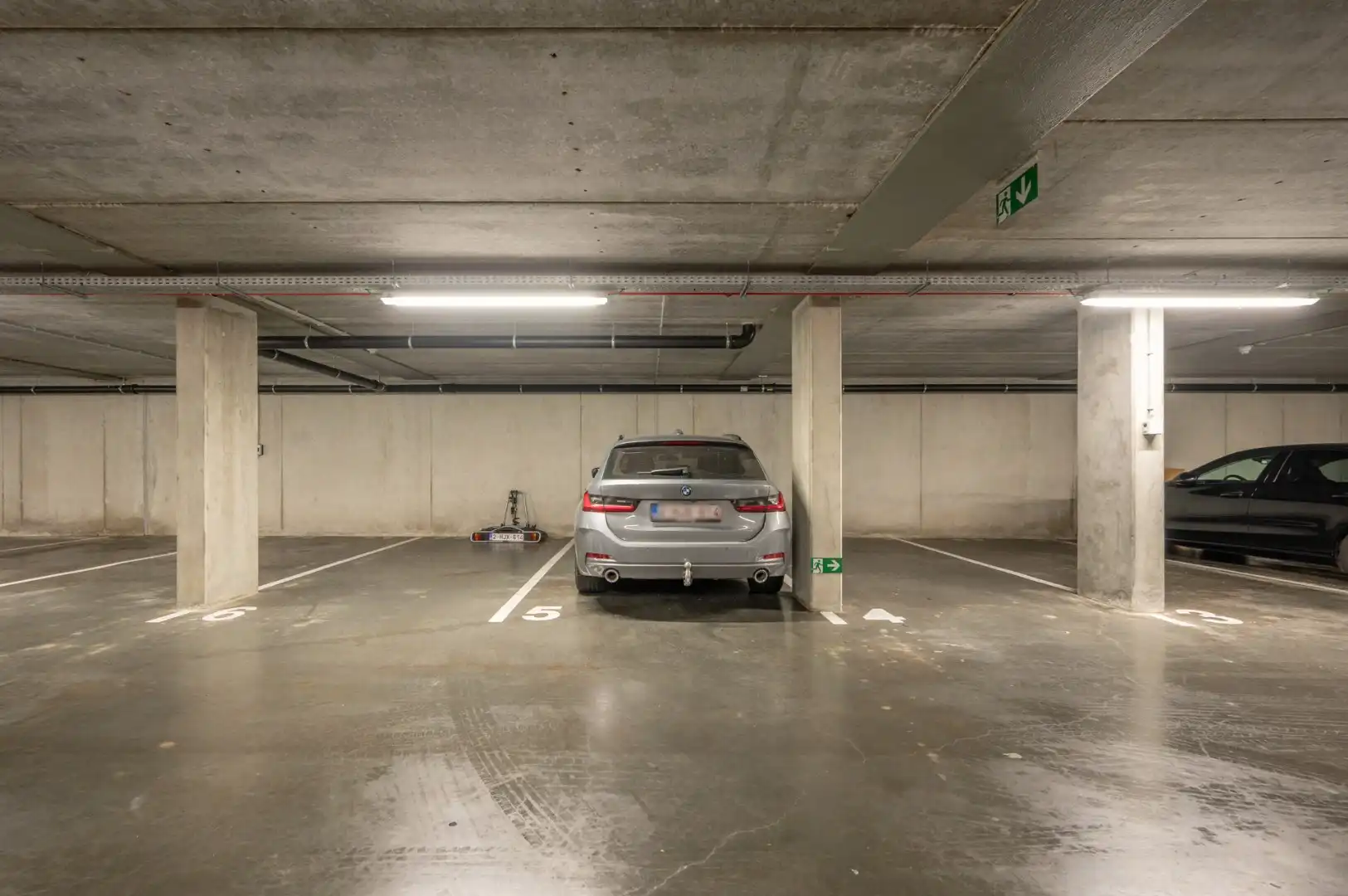 Recent appartement met autostaanplaats op een centrale locatie in Brugge! foto 18
