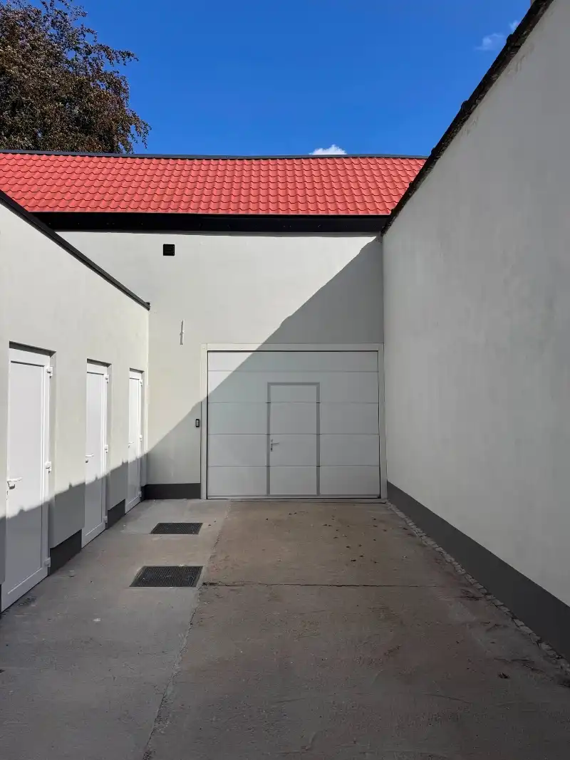 --- NIEUW --- Gelijkvloers gelegen, afgesloten garageboxen & (fietsen-)bergplaatsen te Ledeberg/Gent. foto 4