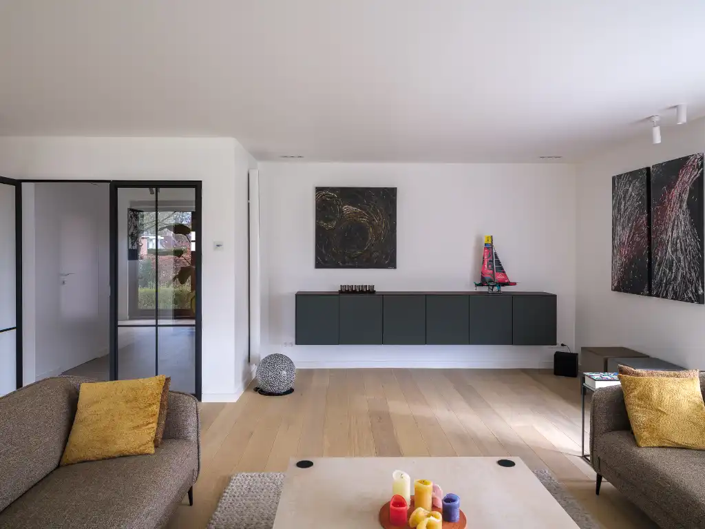 Sint-Martens-Latem – Bijzonder ruime en energiezuinige villa met woon-/werkmogelijkheid vlakbij het dorpscentrum. foto 5