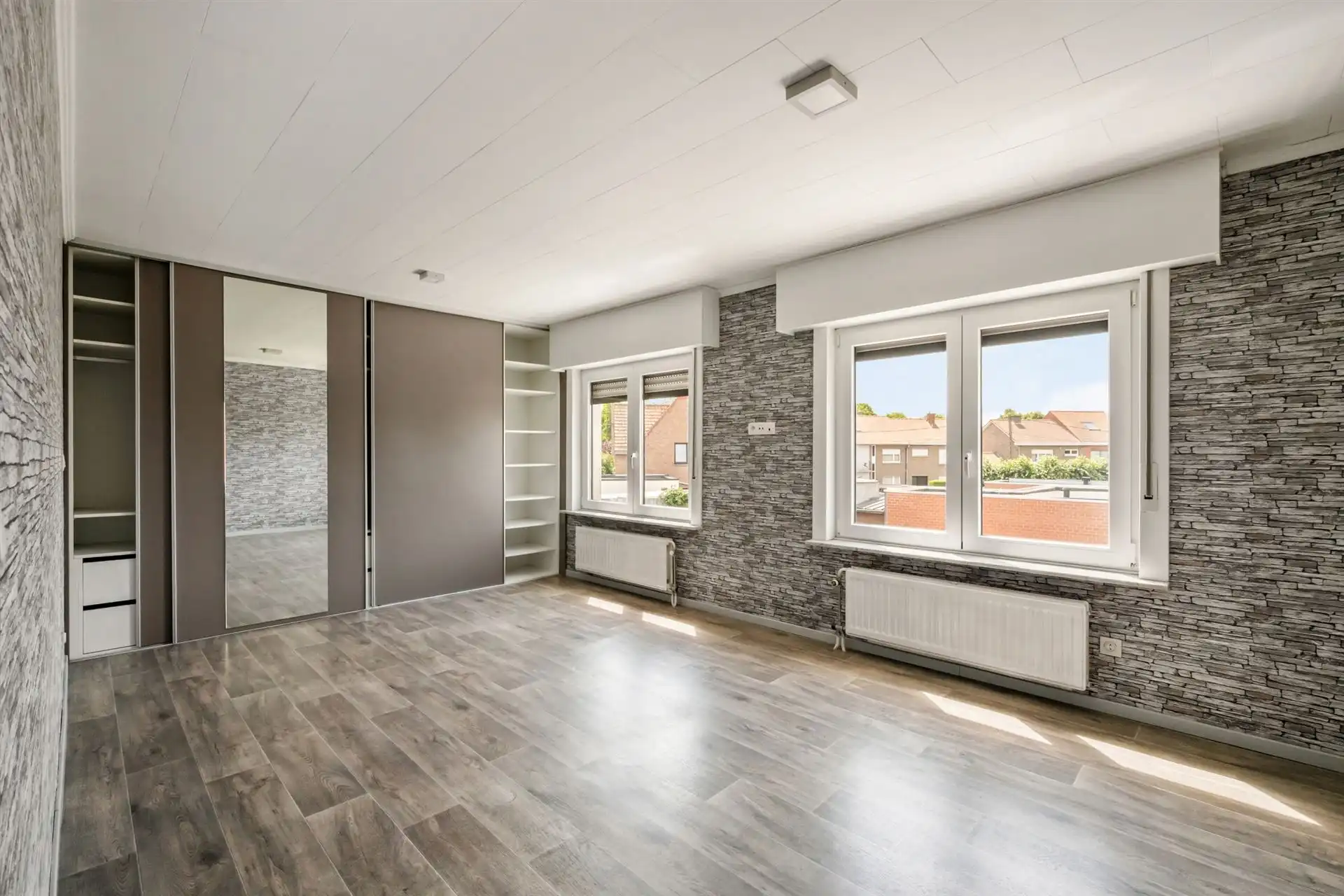 Grote HOB met garage + atelier, en 5 SLK.  foto 10