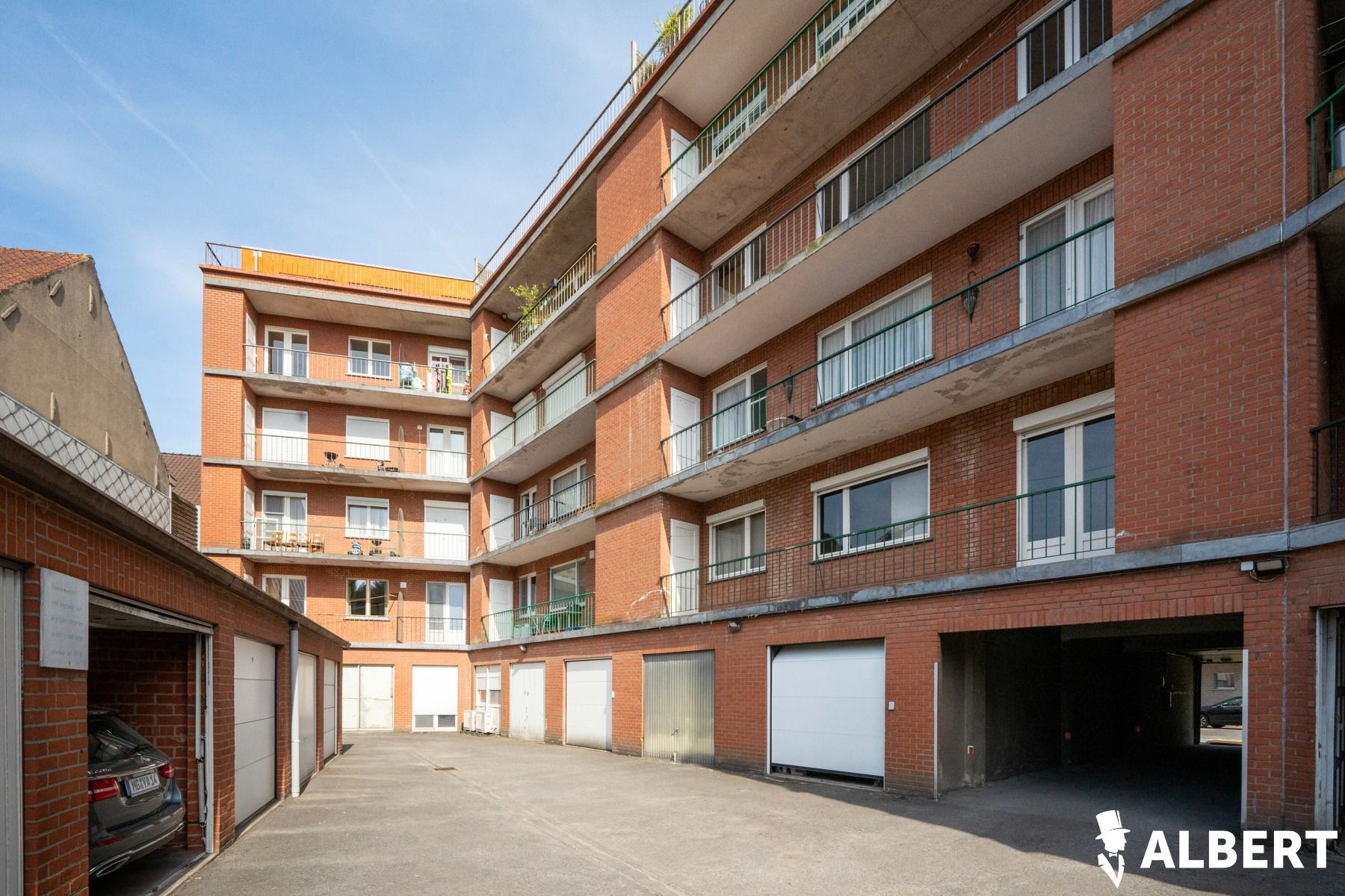 2-slaapkamer appartement en garage centrum Roeselare foto 12