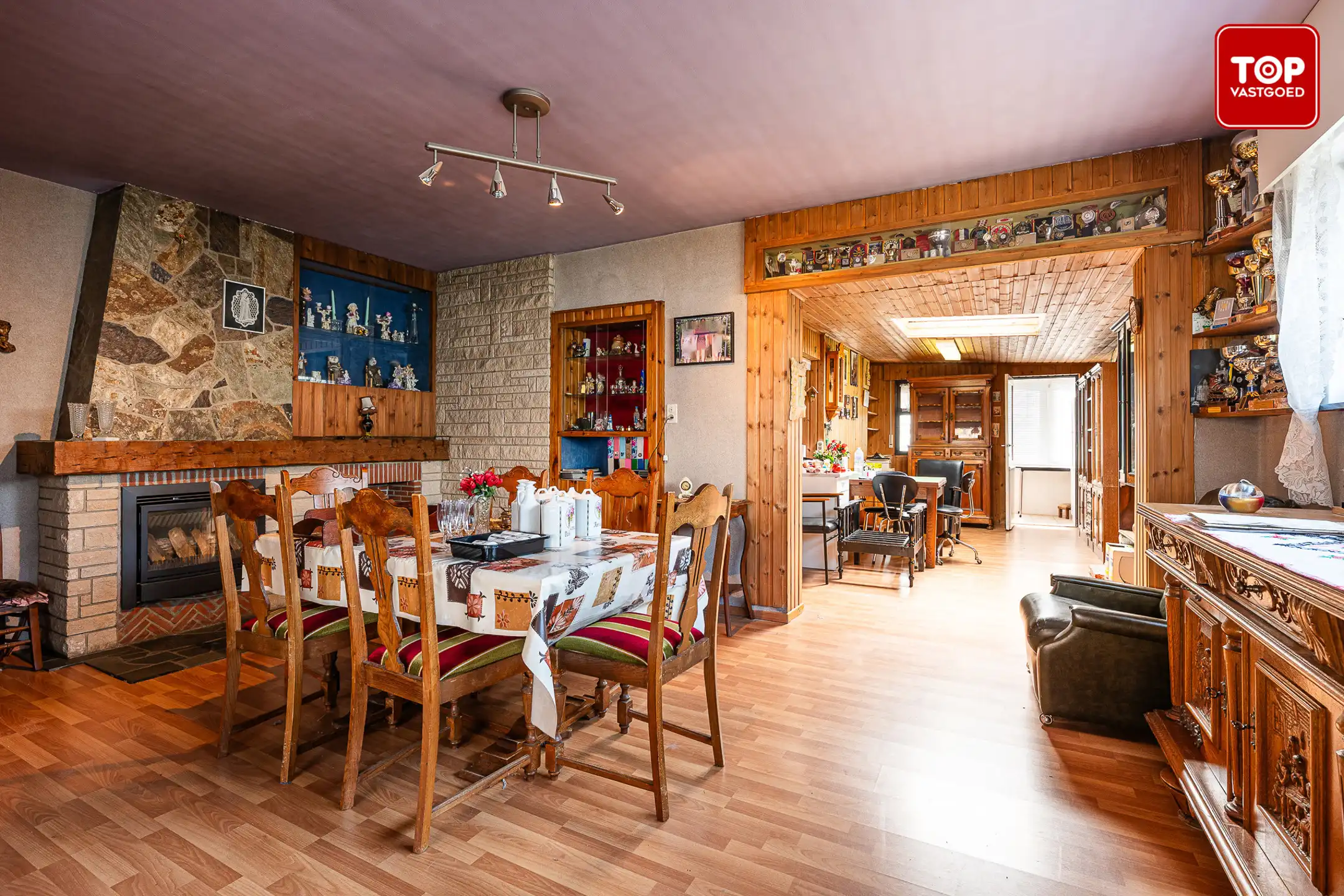 Te renoveren woning met prachtige, zonnige tuin foto 4