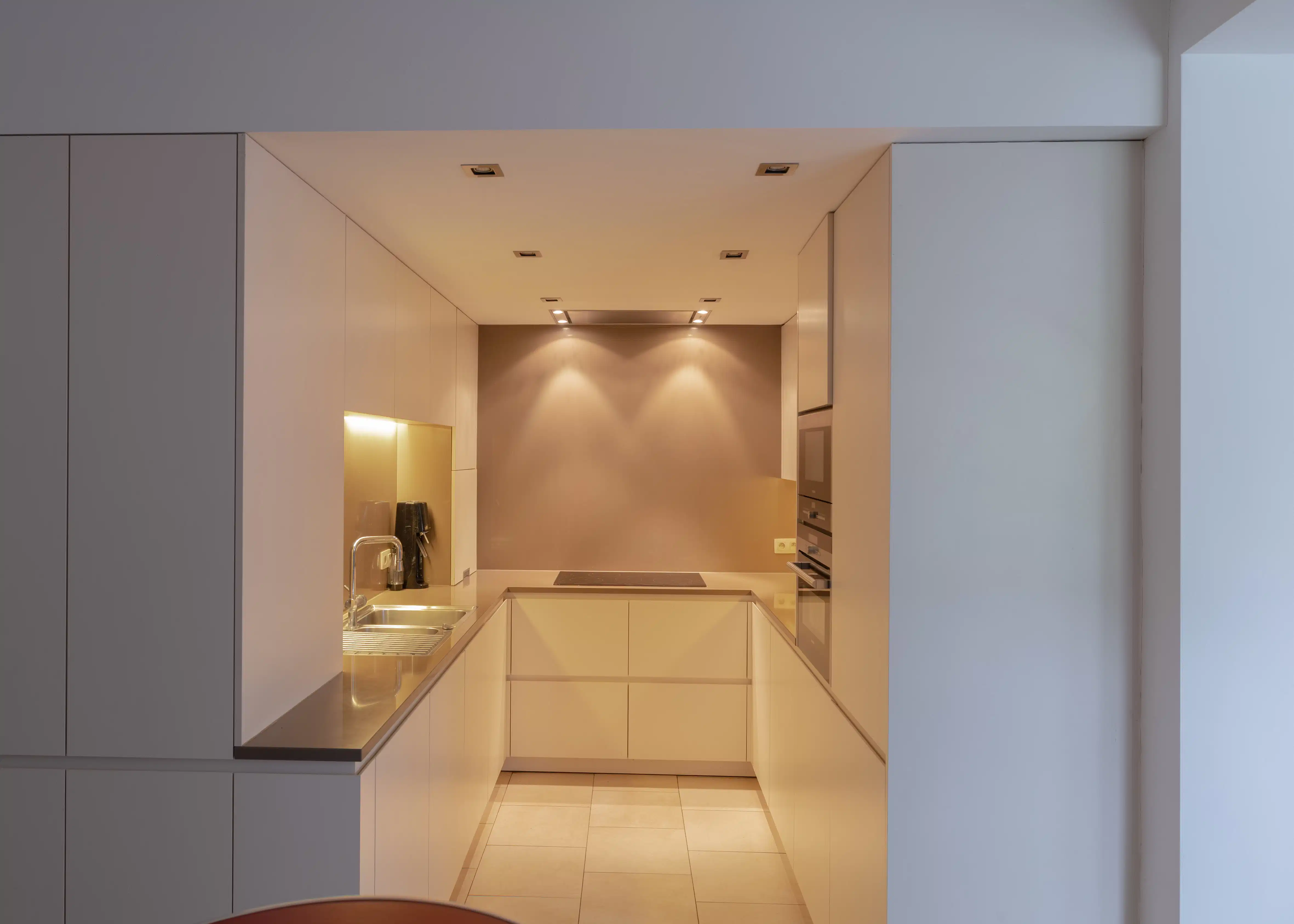 5 woonentiteiten en loods foto 5