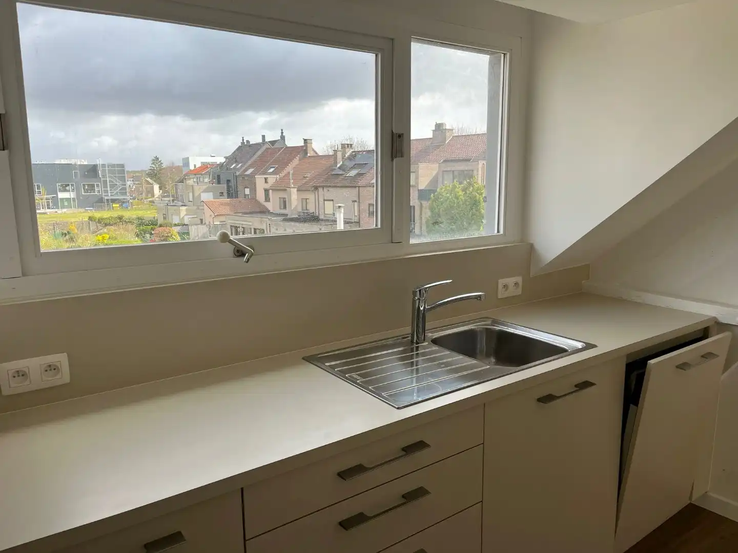 Een volledig vernieuwd duplex-appartement! foto 8