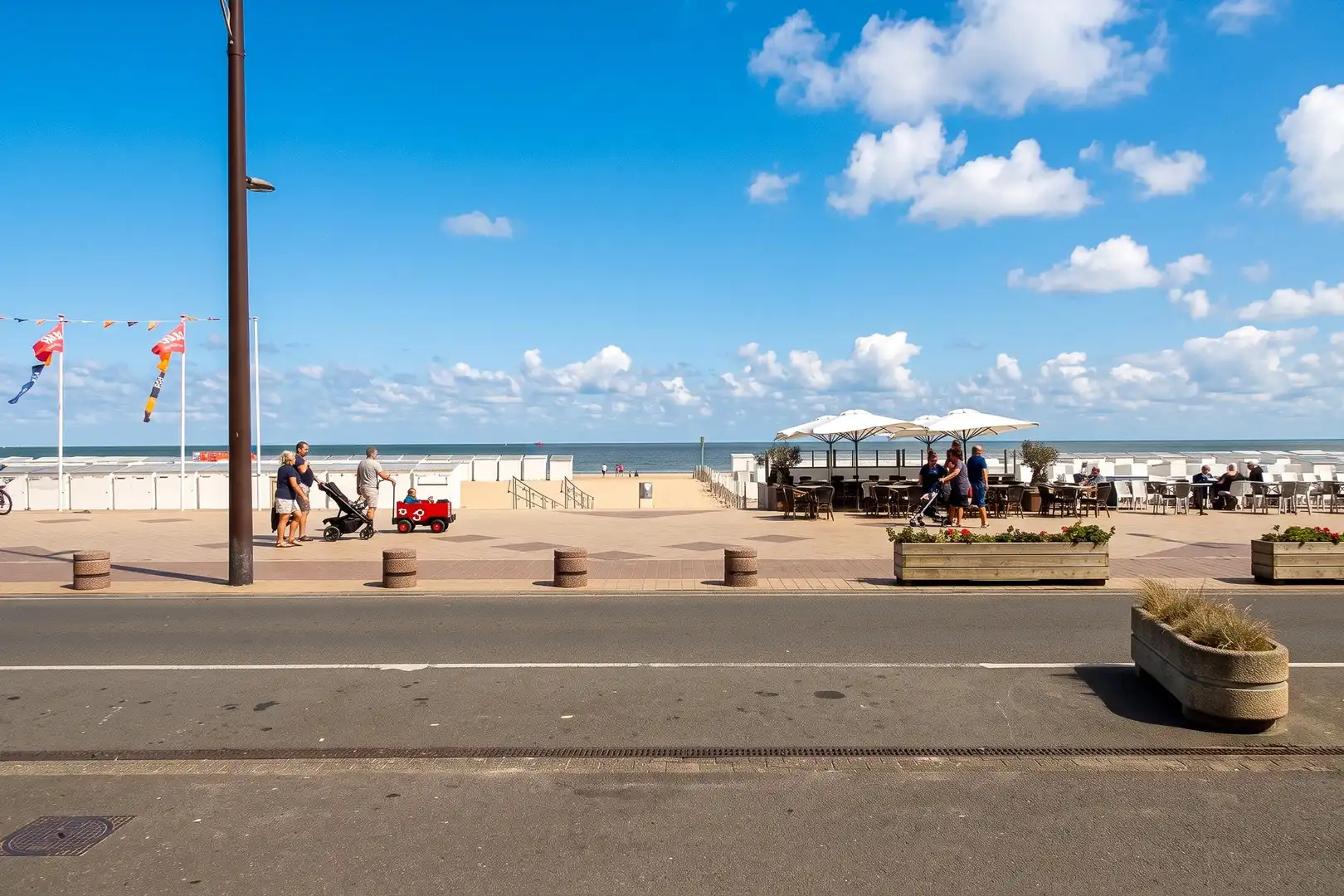 Instapklare handelsruimte op een toplocatie aan de Zeedijk van Knokke. foto 3