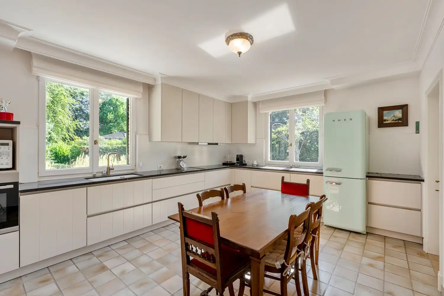 Uitzonderlijke villa met prachtig zuidgericht bouwperceel in residentieel Linden foto 3