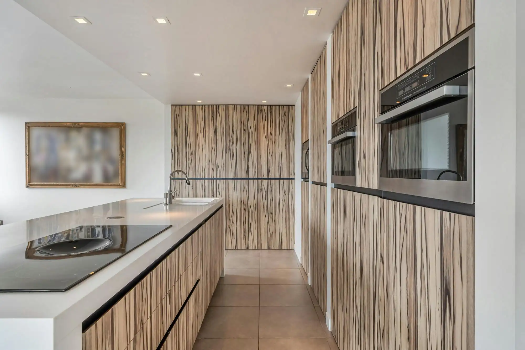  Exclusief hoekappartement aan het water met ruim zonneterras foto 8
