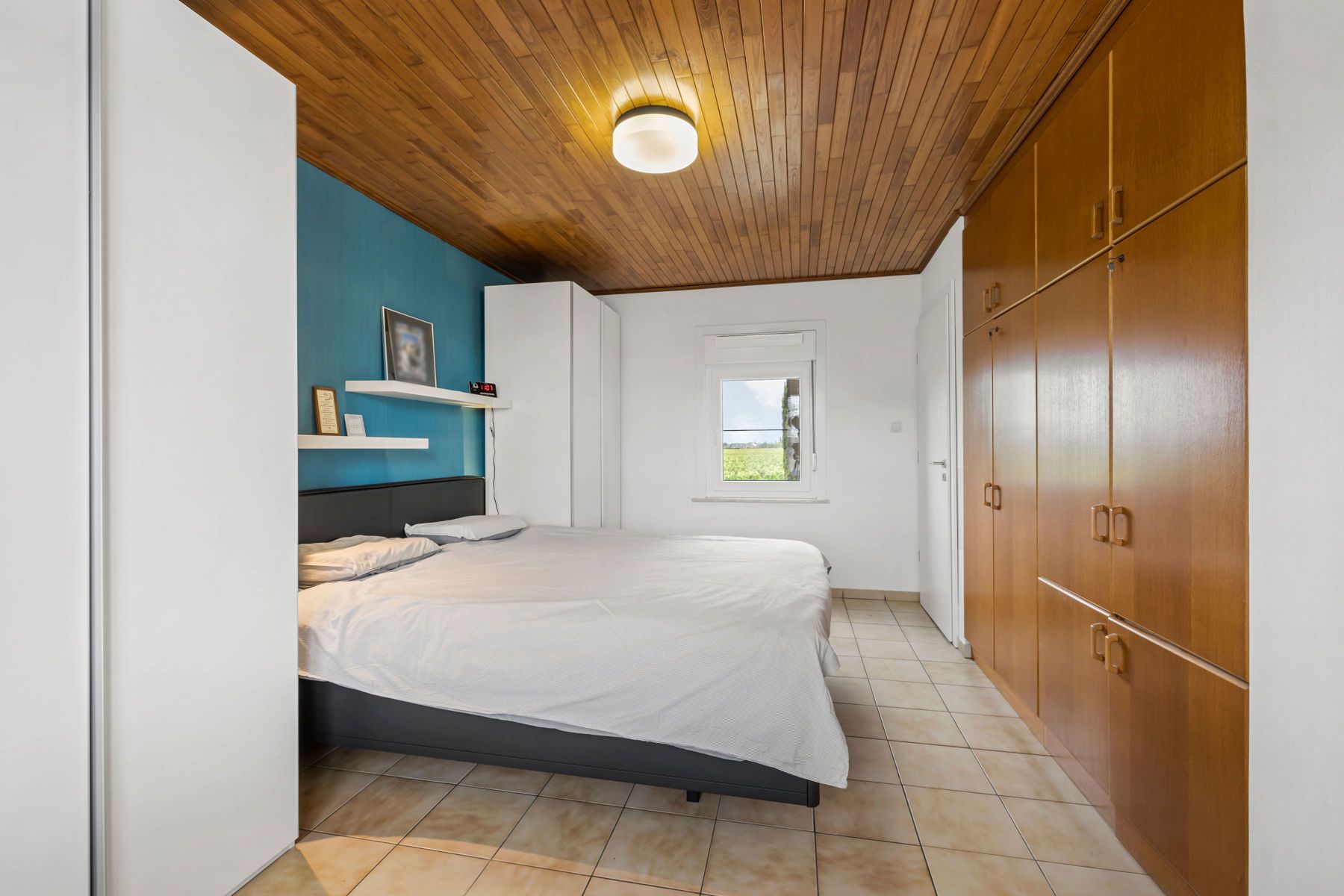 Open bebouwing met 360° landelijk zicht en 2 garages foto 20