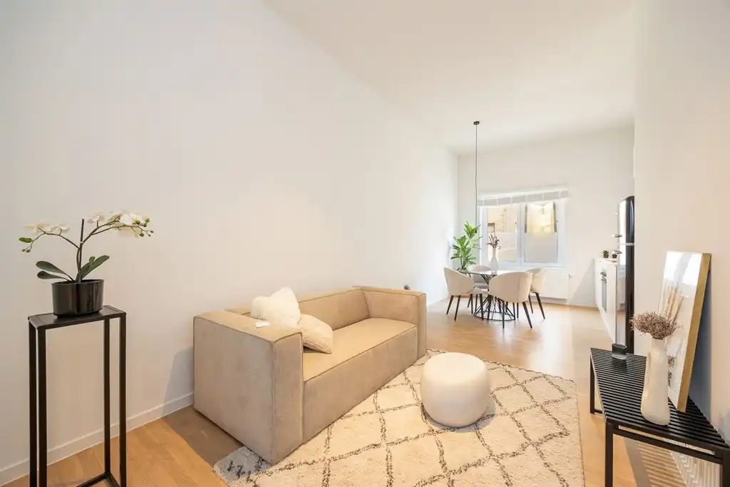 Gerenoveerd gelijkvloers appartement met stadstuin foto 3