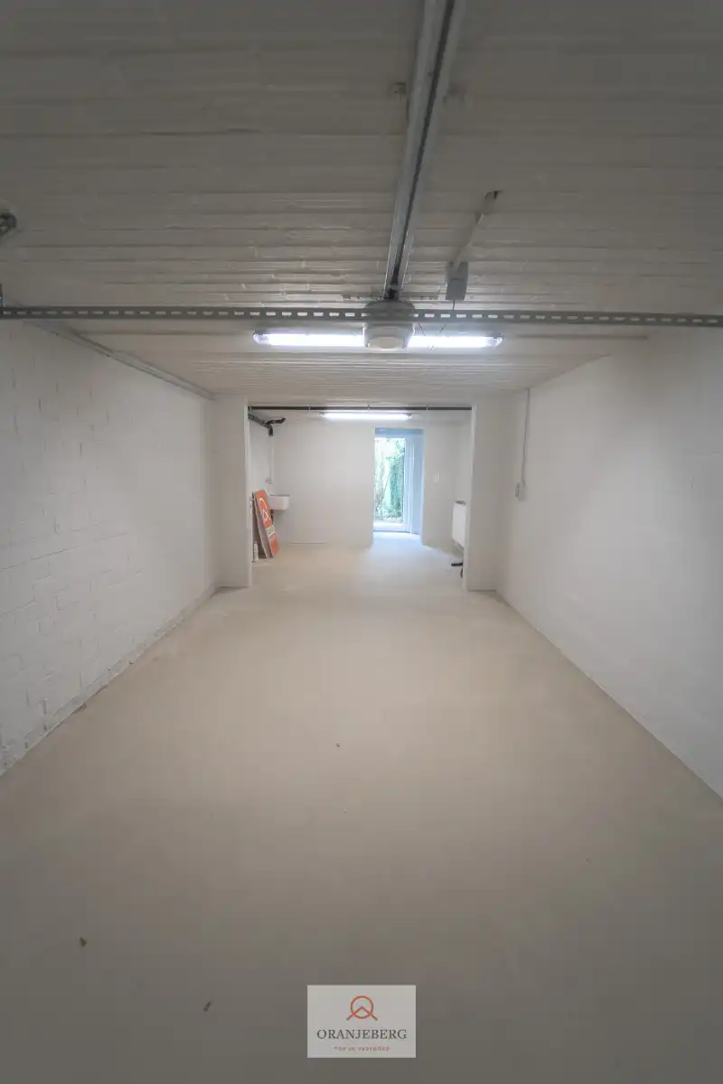 Uitmuntend gelegen gerenoveerde woning ! foto 5