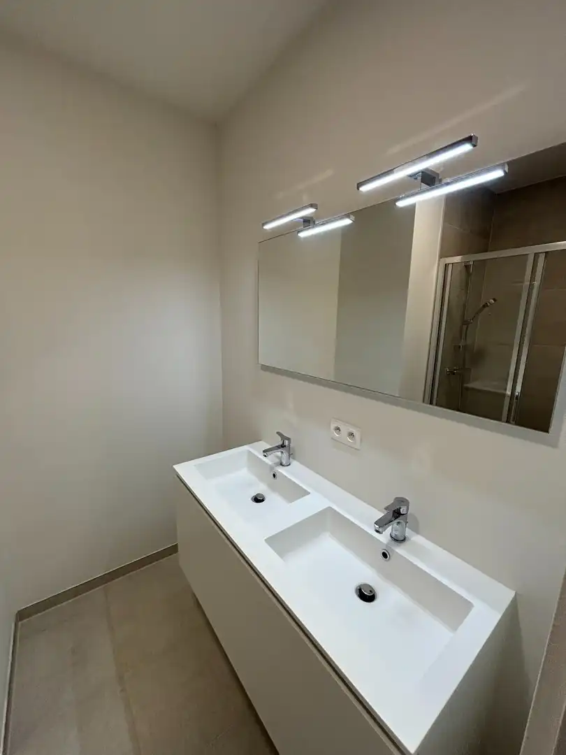 Prachtig energiezuinig nieuwbouwappartement (2 slpk) in het groene Koningslo foto 8