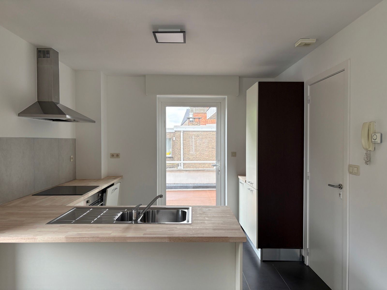 Recente duplex met 1 slaapkamer en bureau foto 4