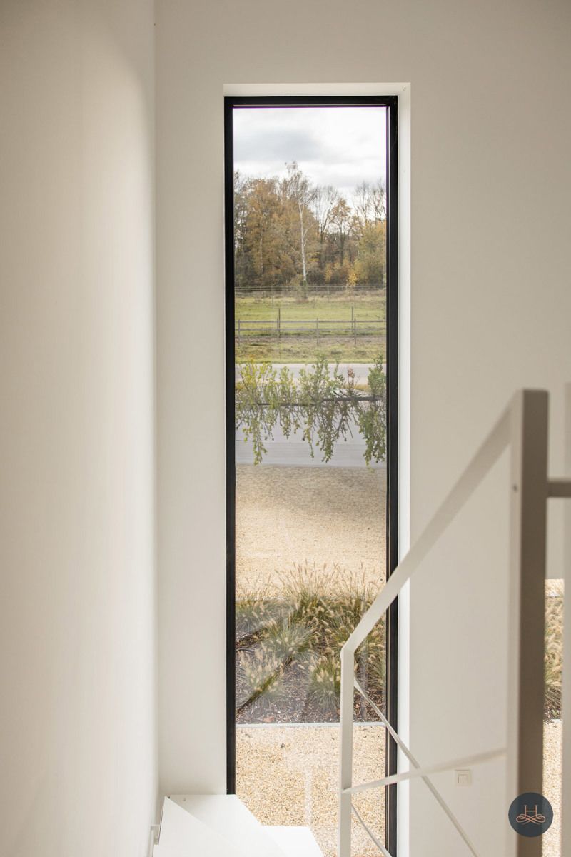 Prachtige villa omgeven door groen foto 11