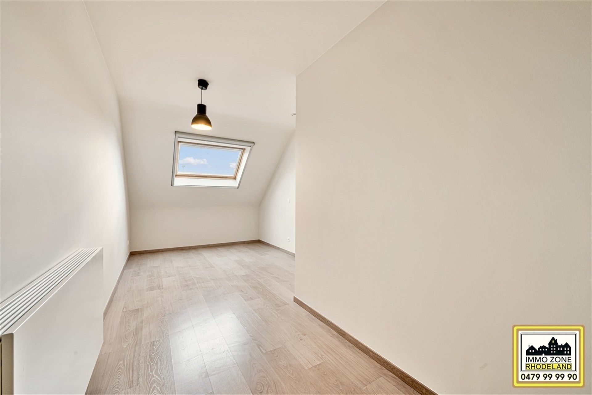 Prachtige instapklare woning met 4 slpks, garage en tuin foto 15