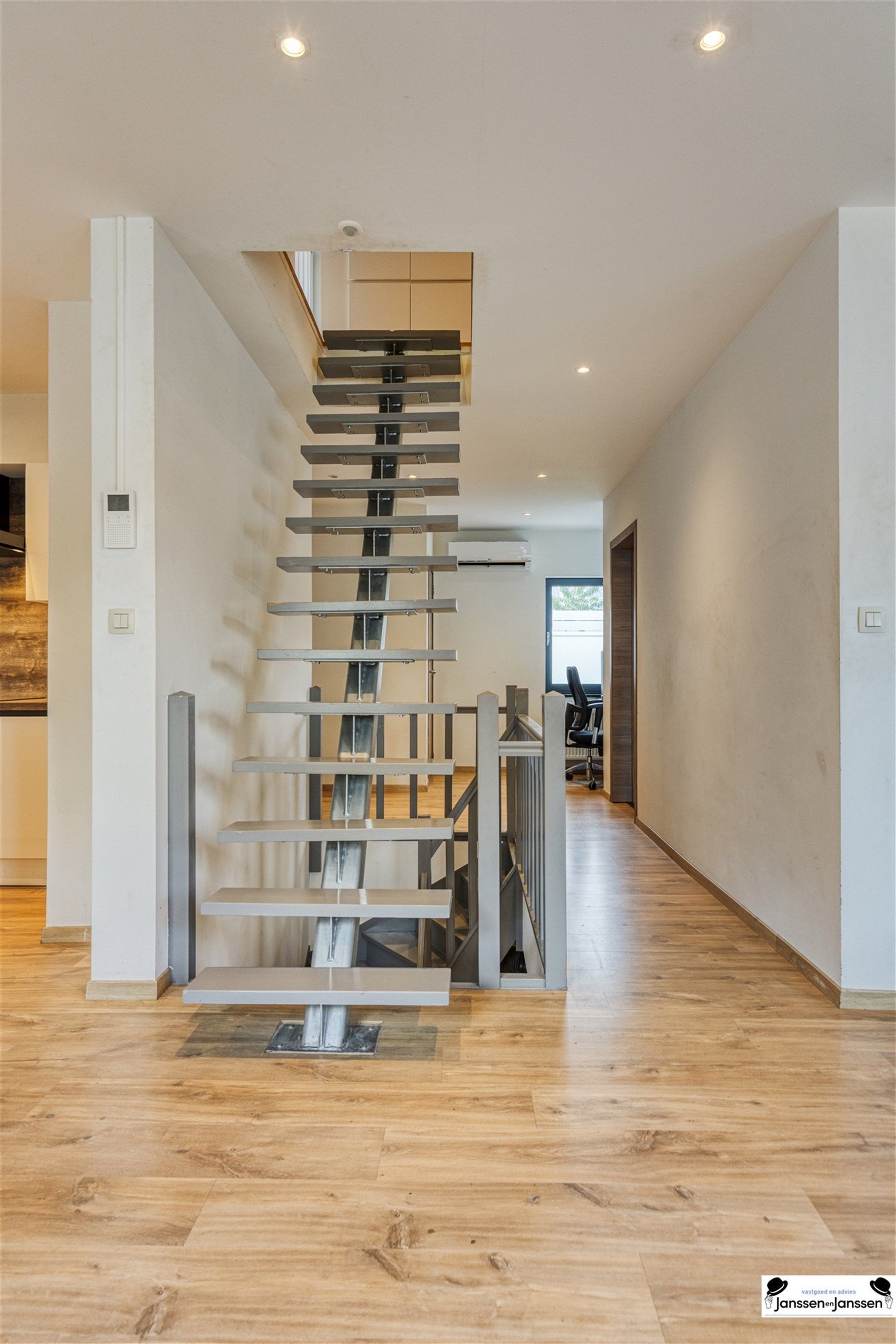 Huis met mogelijkheid tot kangoeroewoning!!! foto 12