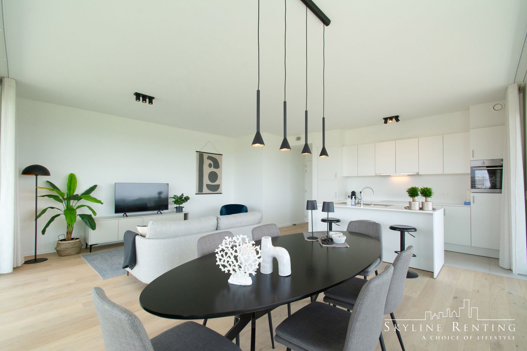 Prachtig gemeubeld 2 slaapkamer appartement met groot TERRAS foto 4