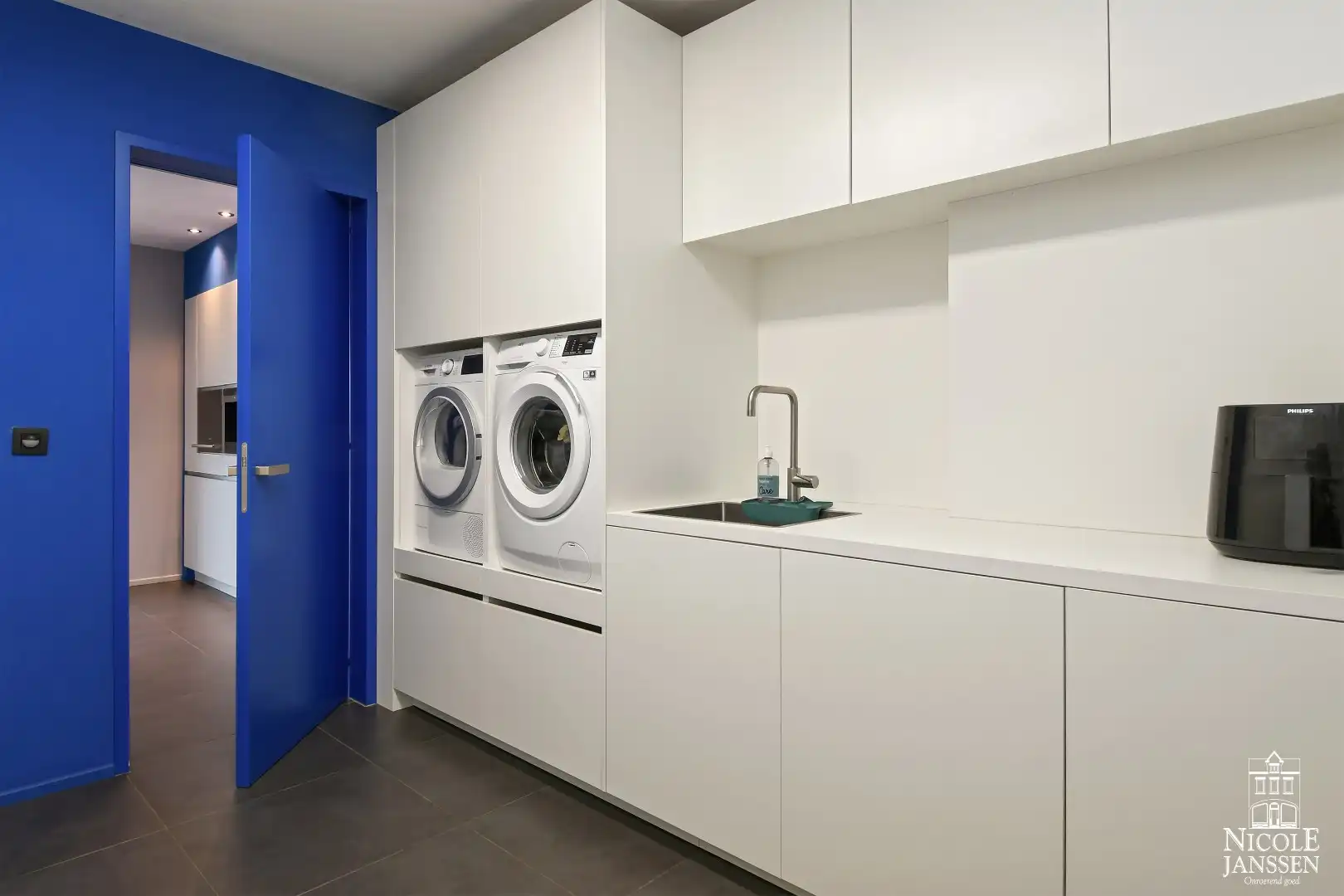 Energiezuinig modern huis met fantastisch vrij uitzicht foto 16