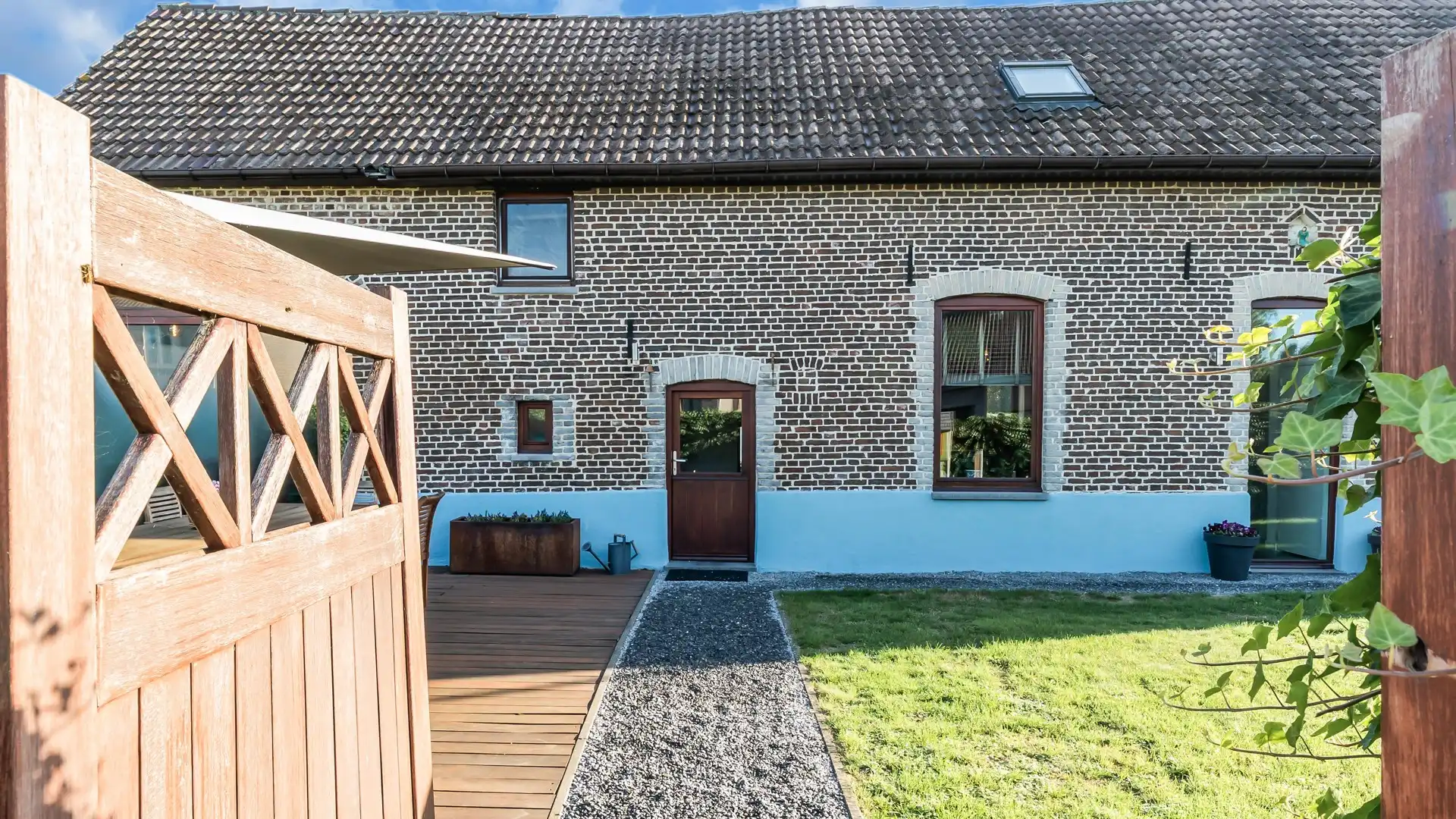 Charmante en karaktervolle woning met prachtige buitenruimte in Uikhoven foto 3