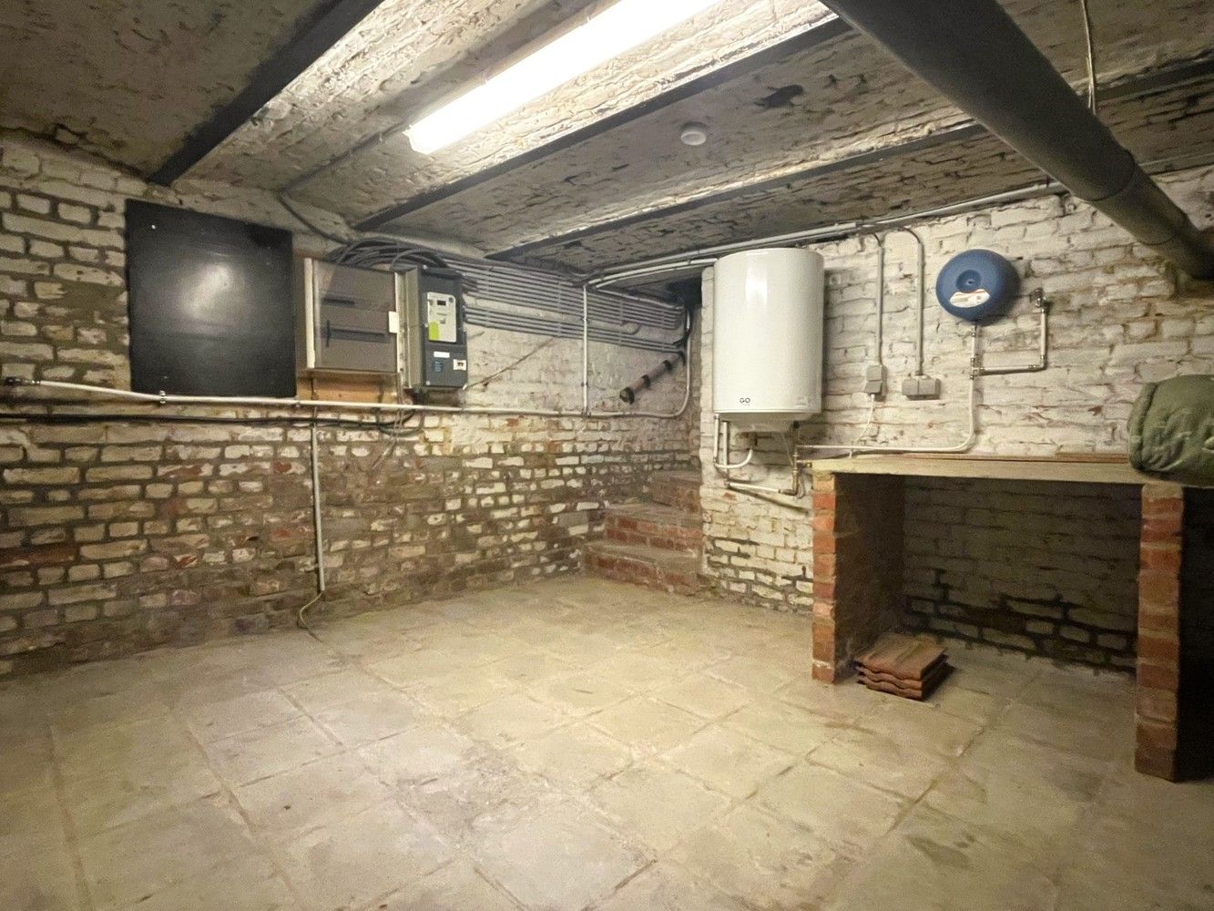 Goed gelegen woning met ruime bergplaats foto 16