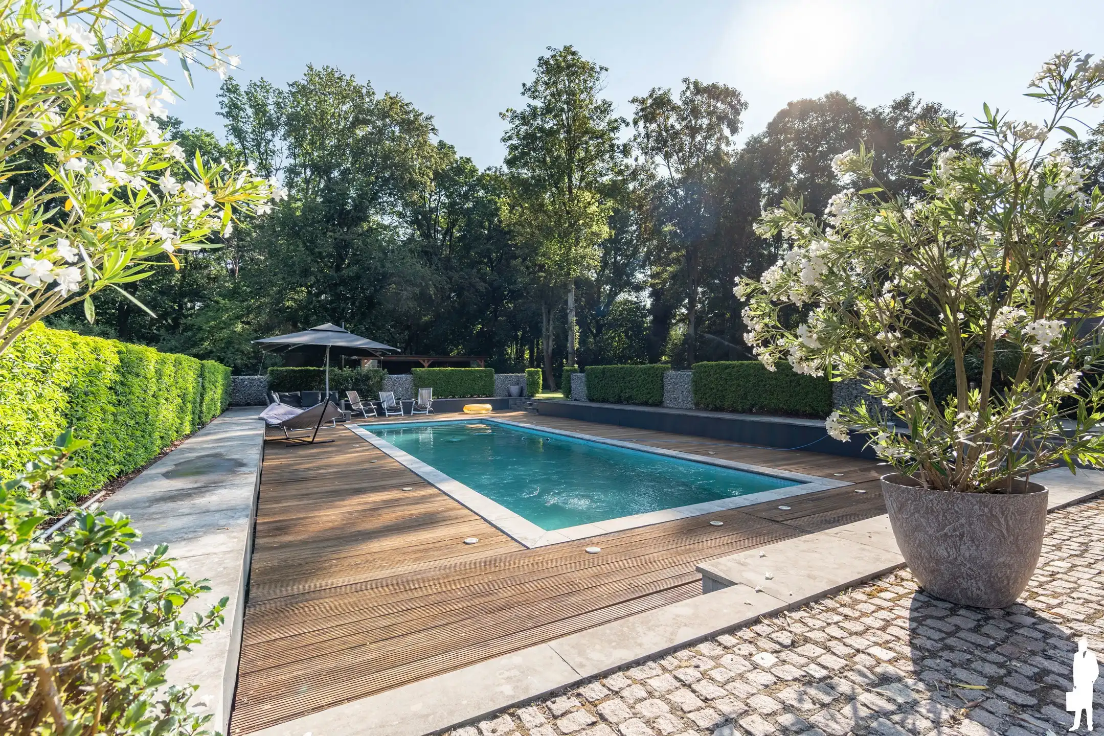 Exclusieve villa met zwembad op een perceel van 6.420 m² foto 39