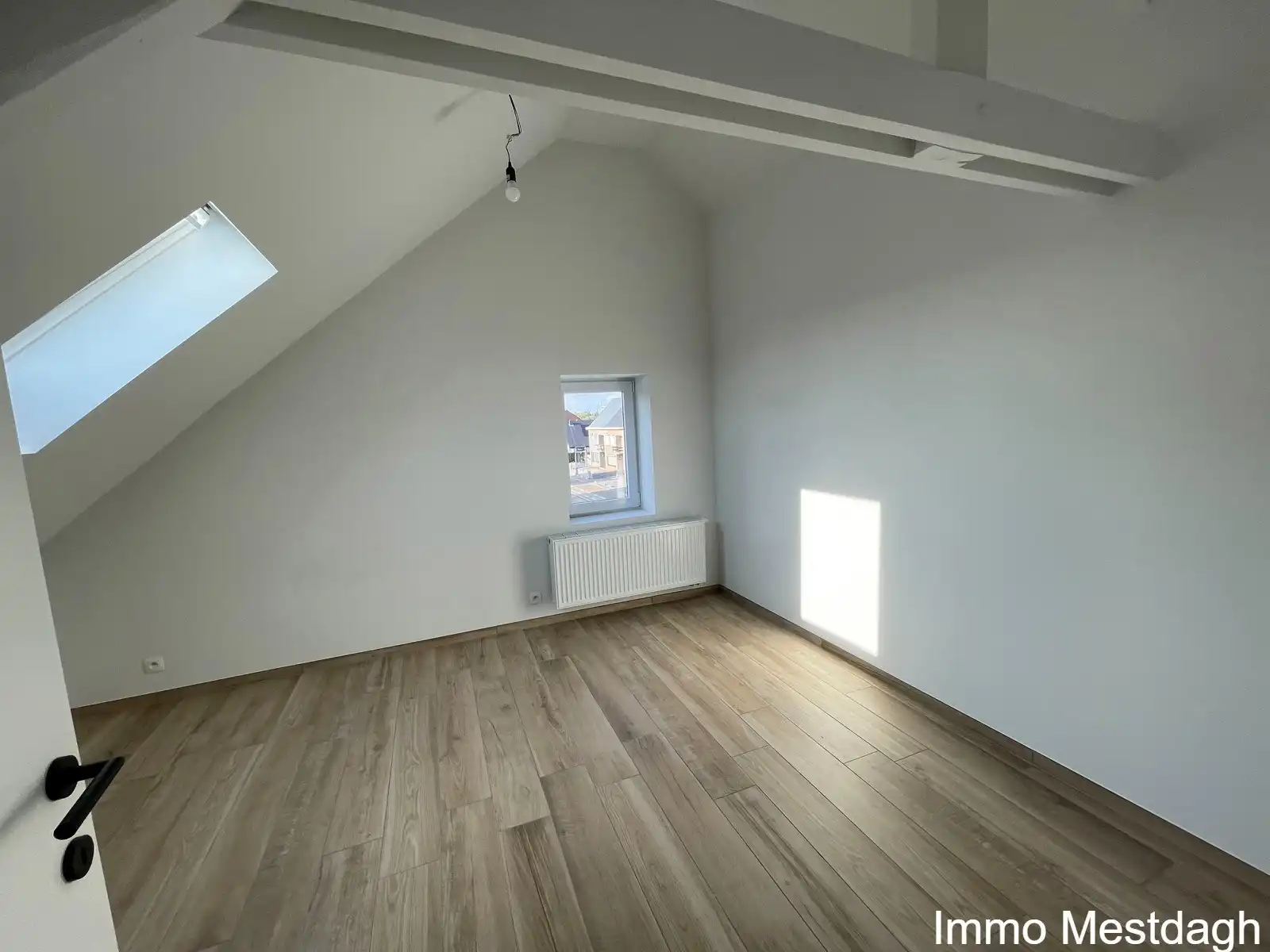 Ruim en modern afgewerkt duplexappartement (3 SLK) in het centrum van Paal foto 19