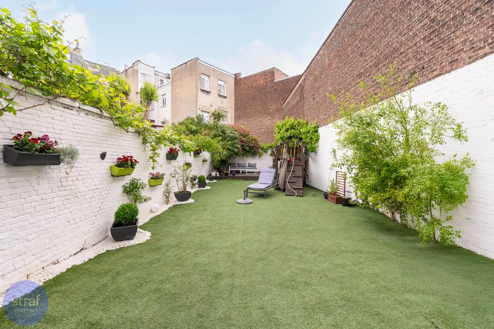 Klassevol Herenhuis met 6 slaapkamers met grote zonnige tuin foto 12